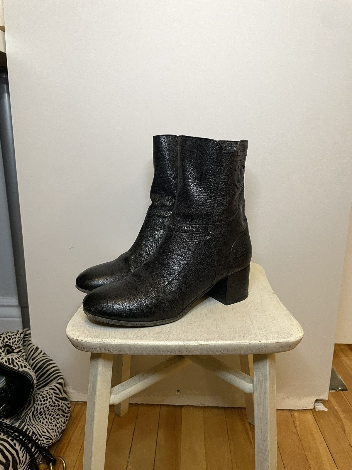 Chanel Chanel Interlocking CC Logo Boots Size US 7.5 / IT 37.5 - 4 Thumbnail