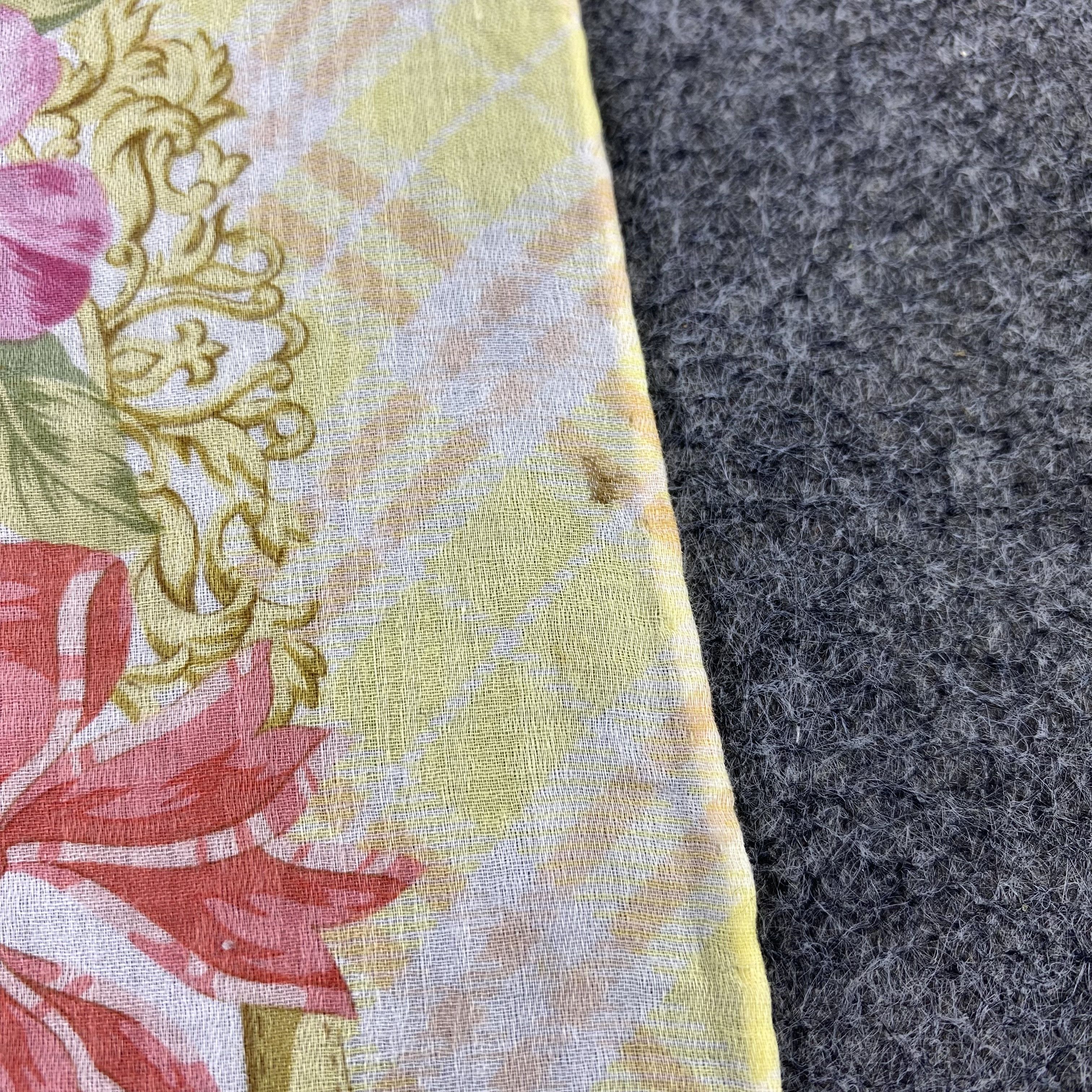 Burberry Burberry Handkerchief Neckerchief Bandana-B1842 Size ONE SIZE - 10 Thumbnail