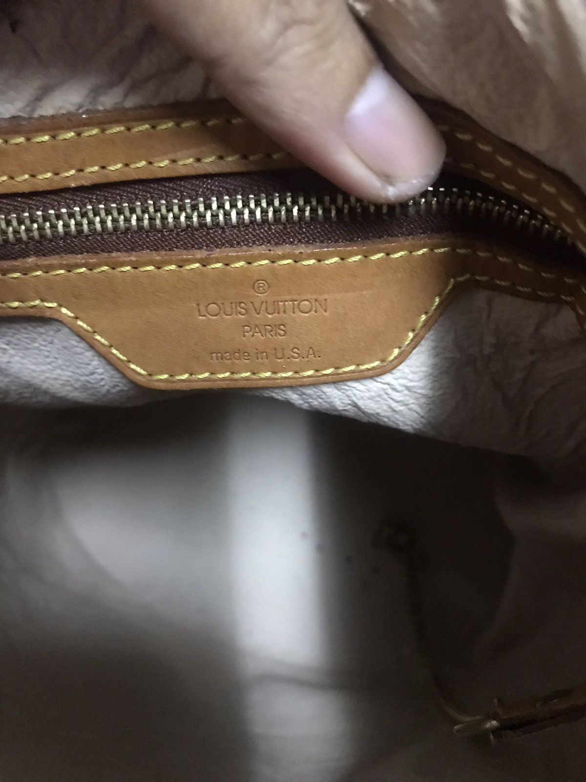 Louis Vuitton × Vintage Authentic Louis Vuitton Bucket Pm Size ONE SIZE - 3 Thumbnail