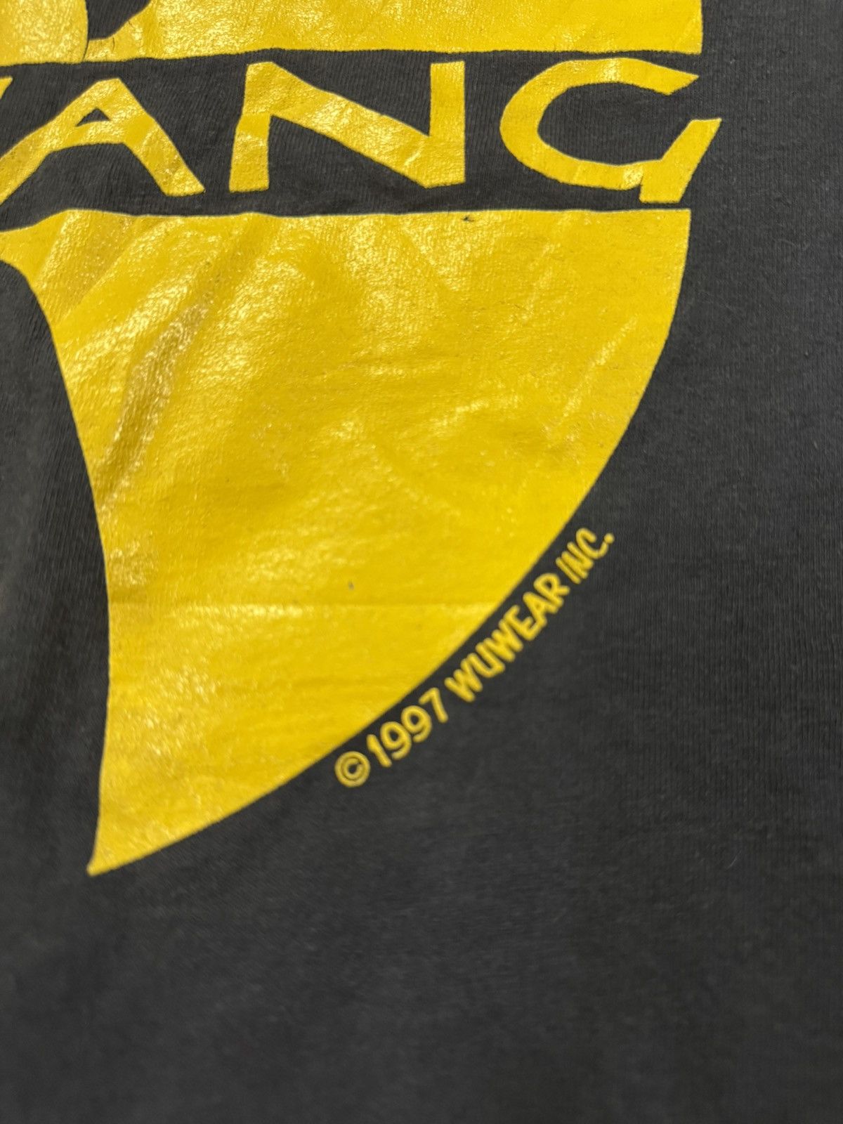 Vintage vintage 1997 Wu-Wear Wu-Tang Clan logo hip-hop group t-shirt Size US XL / EU 56 / 4 - 5 Thumbnail