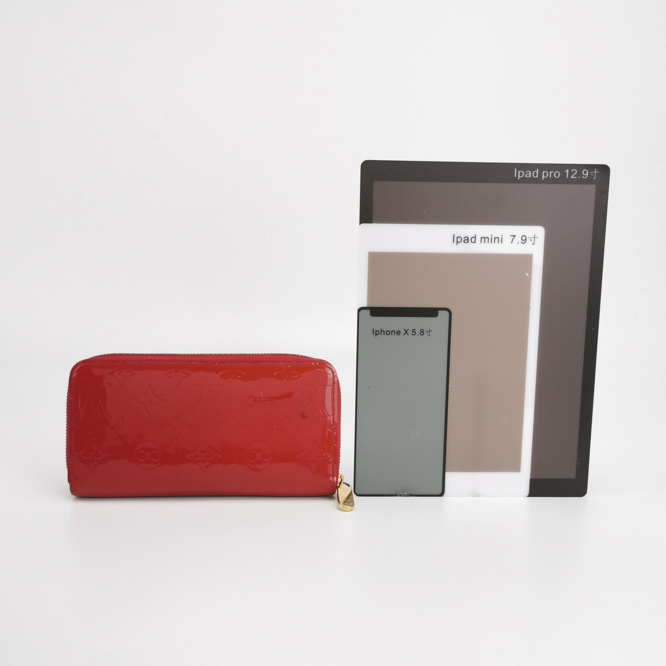 Louis Vuitton Louis Vuitton (LV) Zippy patent leather embossed monogram z Size ONE SIZE - 3 Thumbnail