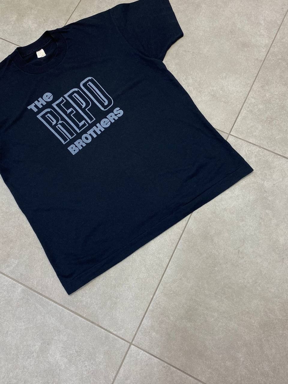 Band Tees Vintage The Repo Brothers 90s Maximun R'n'B Tour T-Shirt Size US XL / EU 56 / 4 - 4 Thumbnail