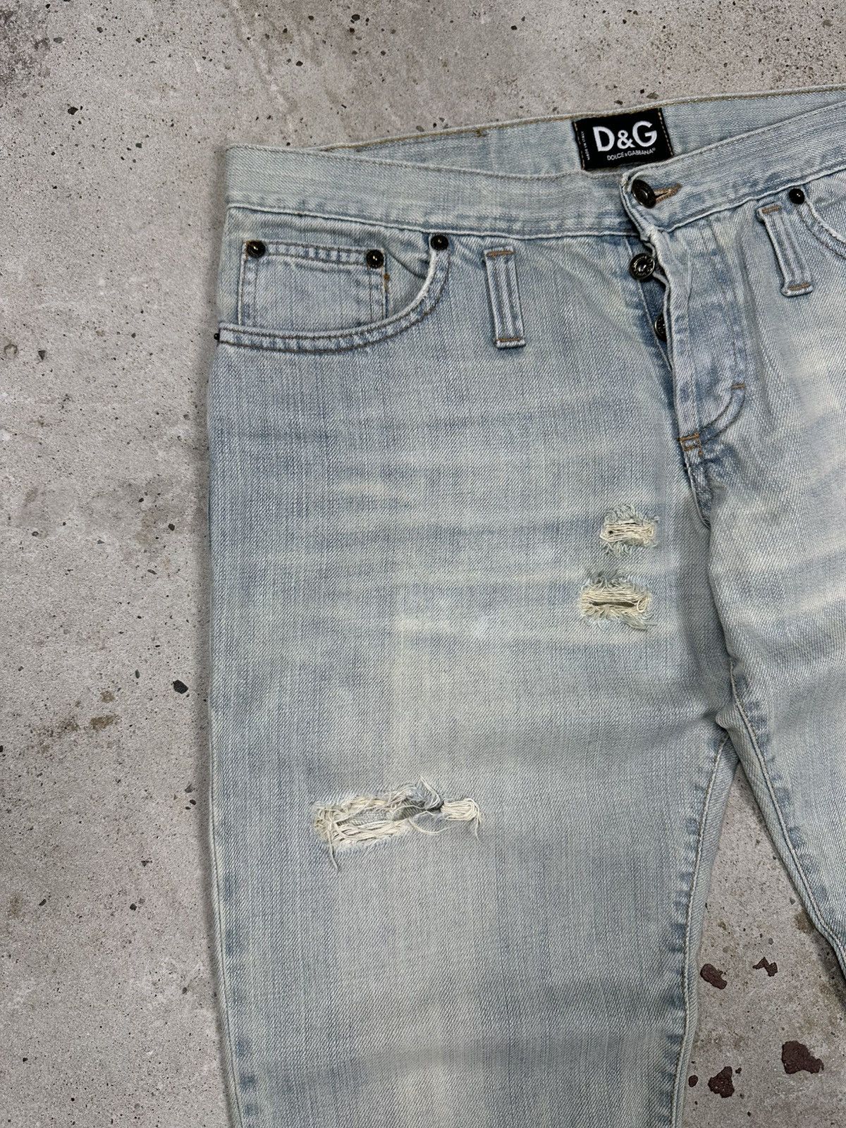 Dolce & Gabbana Vintage 2000s Dolce & Gabbana Flare Distressed Denim Pants Size 32" / US 10 / IT 46 - 8 Thumbnail
