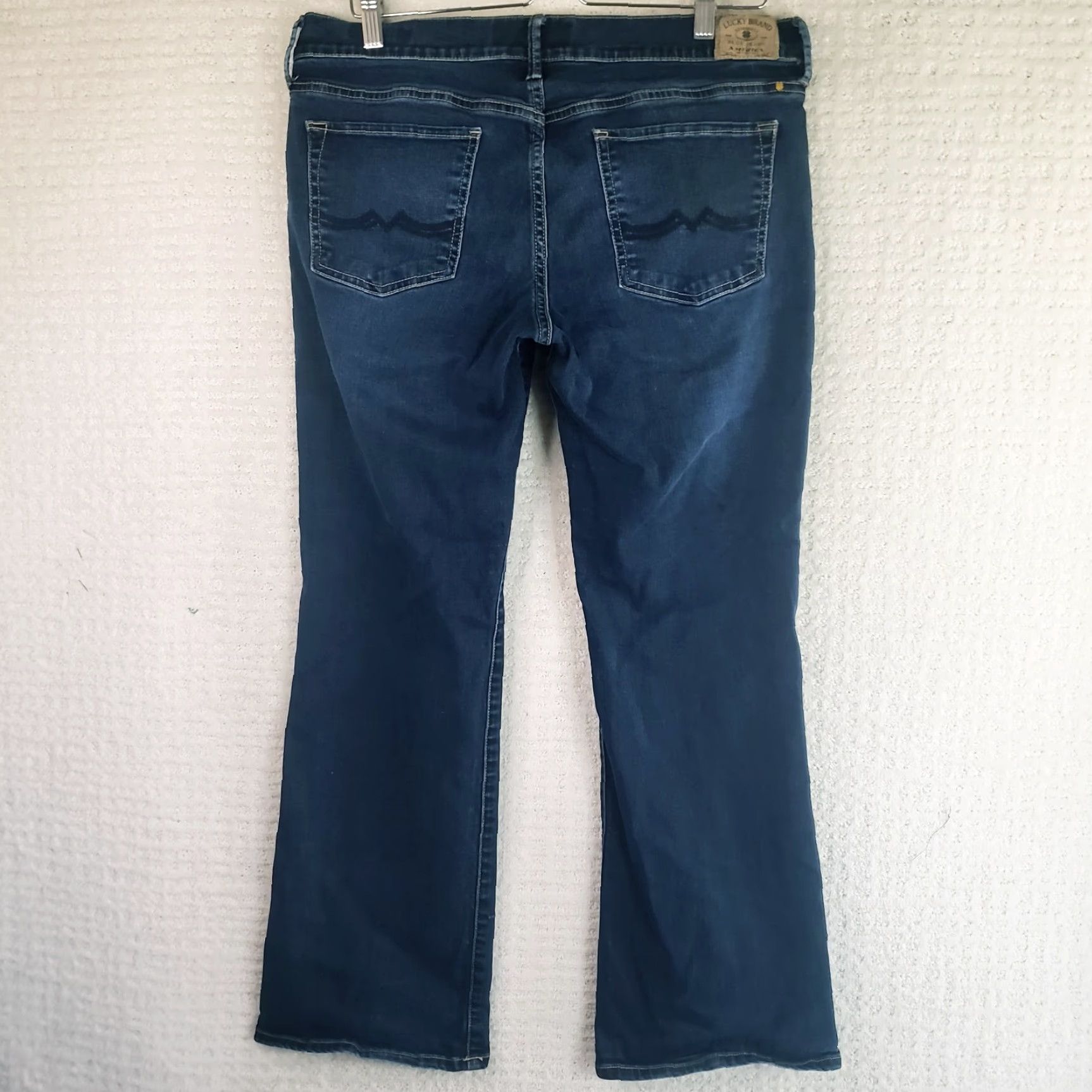 Lucky Brand Lucky Brand Jeans Women 12 Denim Ankle Ultra Low Rise Stretch Blue 29in Inseam Womens Regular Pocket Logo S/L N/A Size 34" / US 12 / IT 48 - 7 Thumbnail