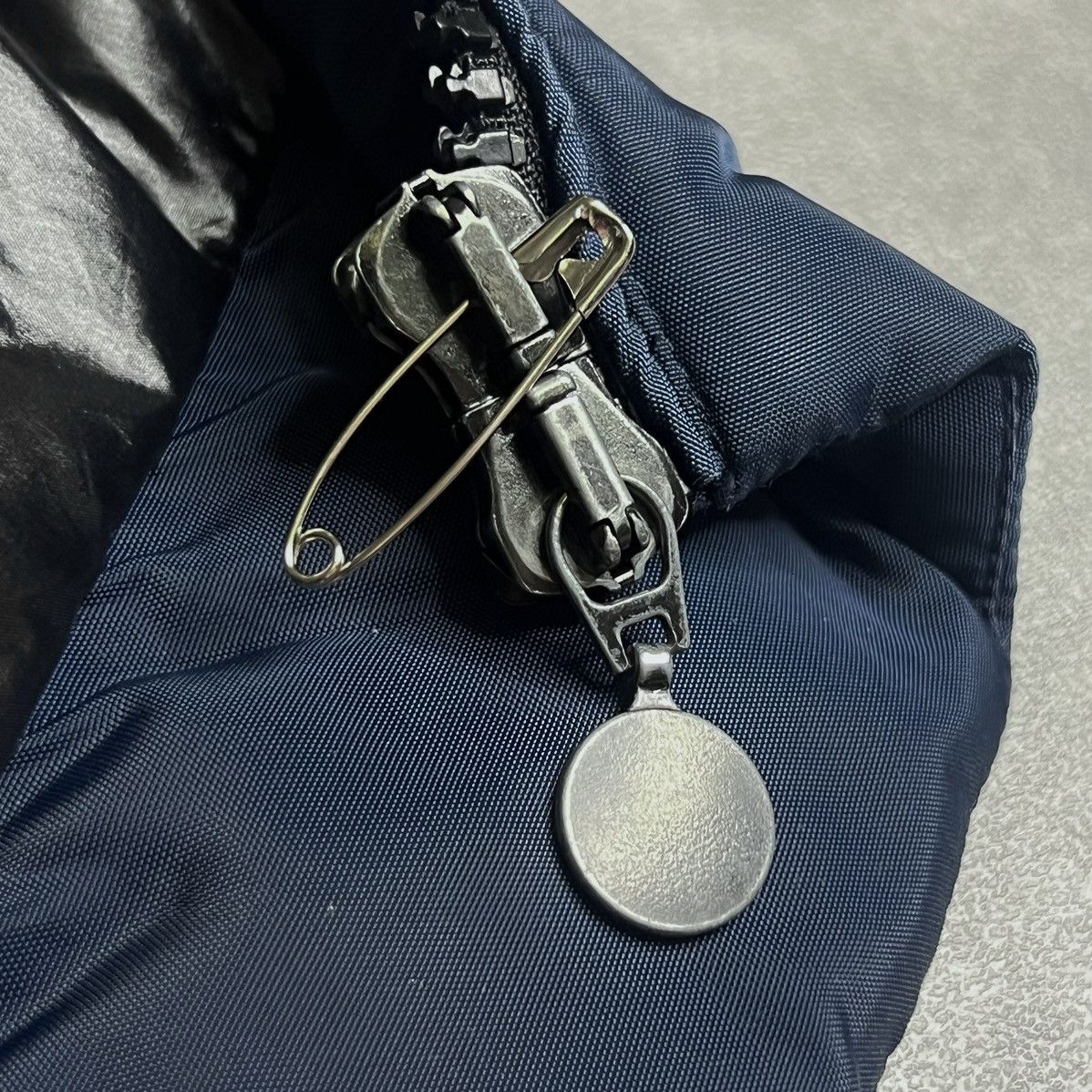 Moncler Moncler Loup Giubbotto down jacket Size M / US 6-8 / IT 42-44 - 20 Thumbnail