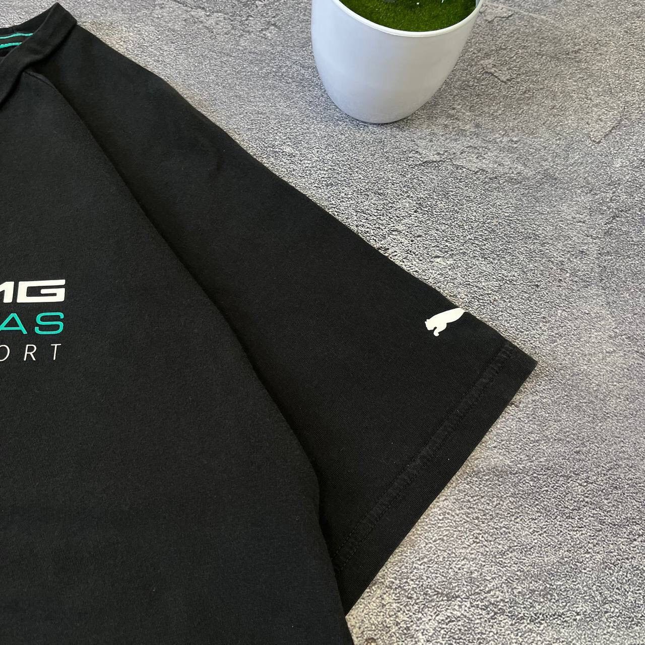 Puma Vintage Puma Mercedes Logo Tee AMG F1 Size L Size US L / EU 52-54 / 3 - 7 Thumbnail