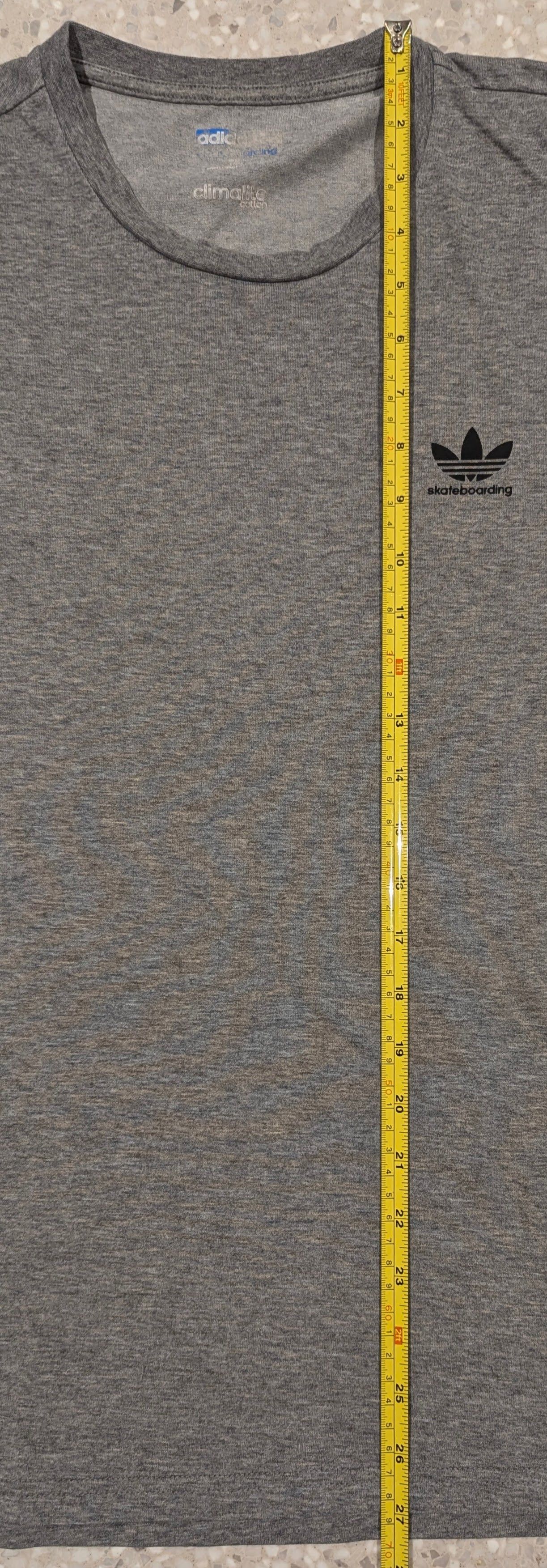 Adidas ADIDAS SKATEBOARDING GREY T-SHIRT - SURF SKATE - VINTAGE Size US M / EU 48-50 / 2 - 6 Thumbnail