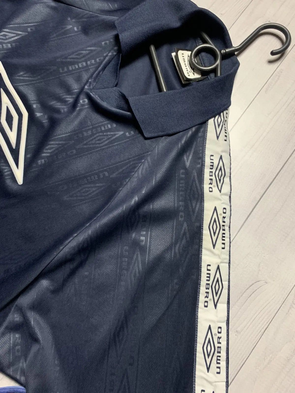 Umbro Vintage Umbro monogram polo rare size XL striped jersey Size US XL / EU 56 / 4 - 4 Thumbnail