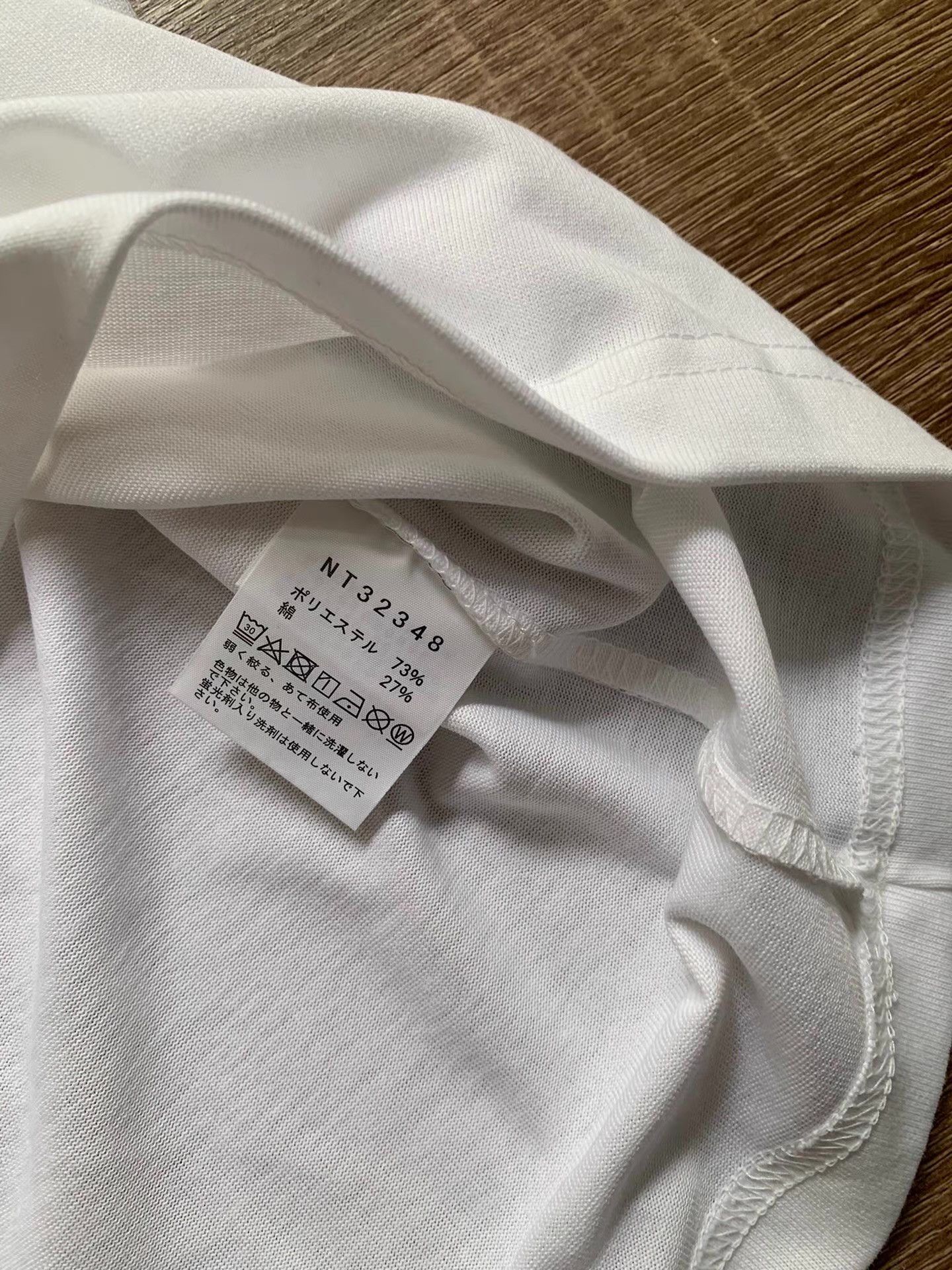 The North Face Unisex Short Sleeve Small Box Logo T-Shirt Ｑ22 Size US M / EU 48-50 / 2 - 5 Thumbnail