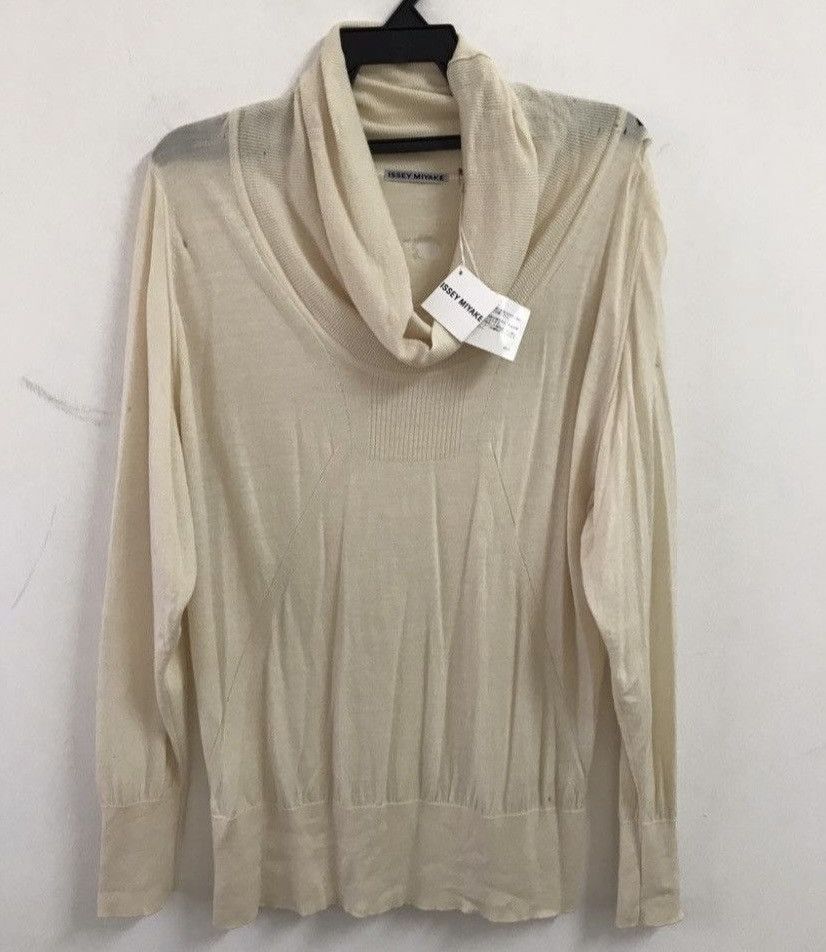 Issey Miyake ISSEY MIYAKE Turtleneck Soft Wool Knit Distressed Size US M / EU 48-50 / 2 - 2 Thumbnail