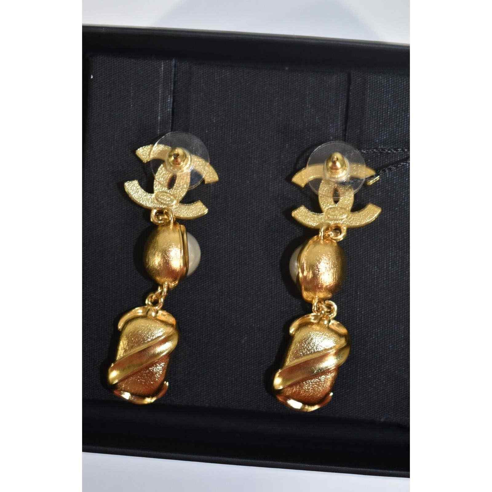 Chanel Chanel Pearl White Crystal Dangle Drop Statement Earrings Size ONE SIZE - 9 Thumbnail