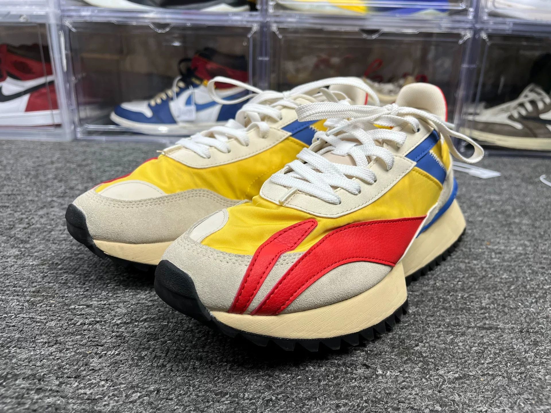 Li-Ning Li-Ning Casual Yellow Lowtop Sneakers 10 Men Size US 10 / EU 43 - 1 Thumbnail