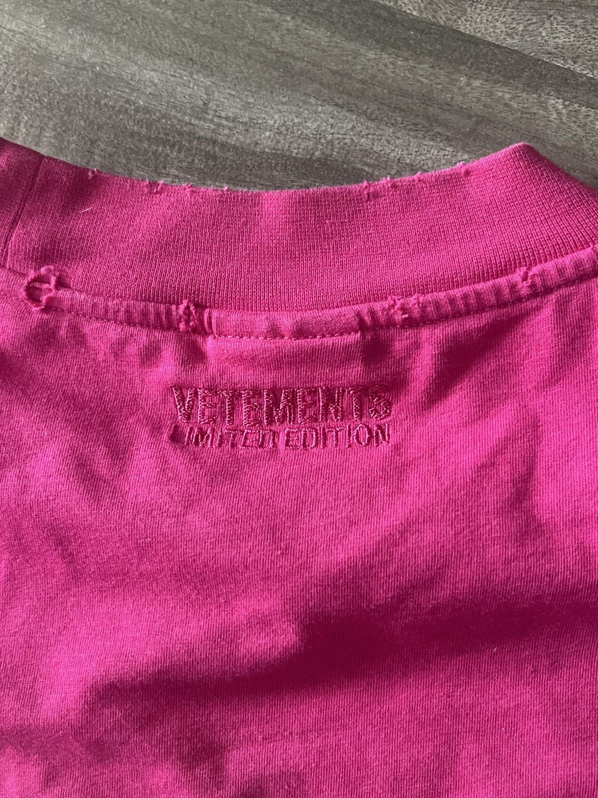 Vetements Vetements Jesus Love You Distressed Shirt Size US XS / EU 42 / 0 - 10 Thumbnail
