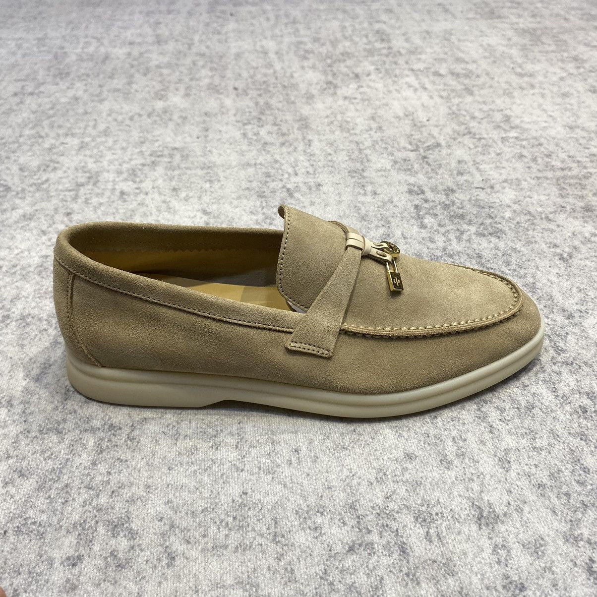 Loro Piana Loro piana summer walk charm suede beige loafer Sadstone Size US 8 / IT 38 - 10 Thumbnail
