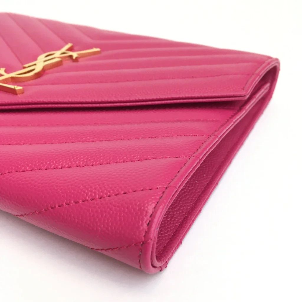 o1b1hav110425 Size: OS / Cassandre Matelasse Flap Pouch