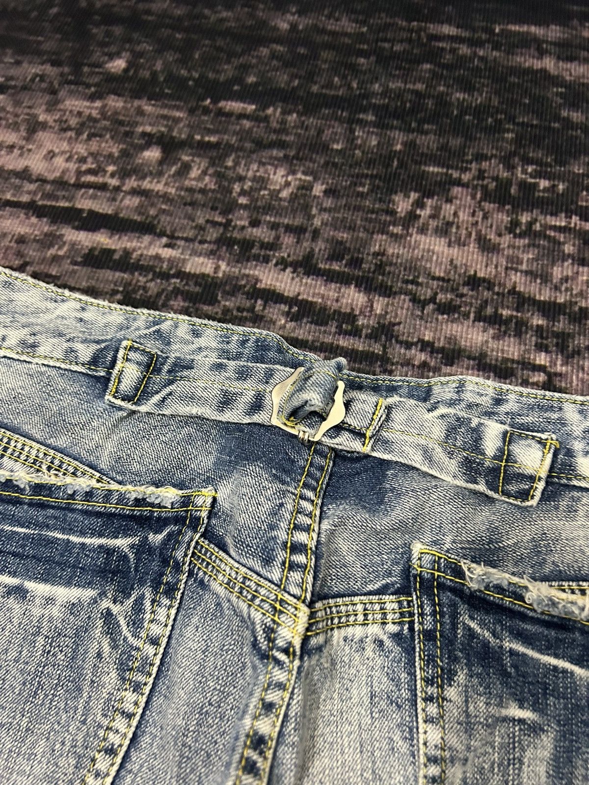 Japanese Brand Vintage Pigajeck Distressed Wash Buckle Back Jeans Size US 31 - 11 Thumbnail