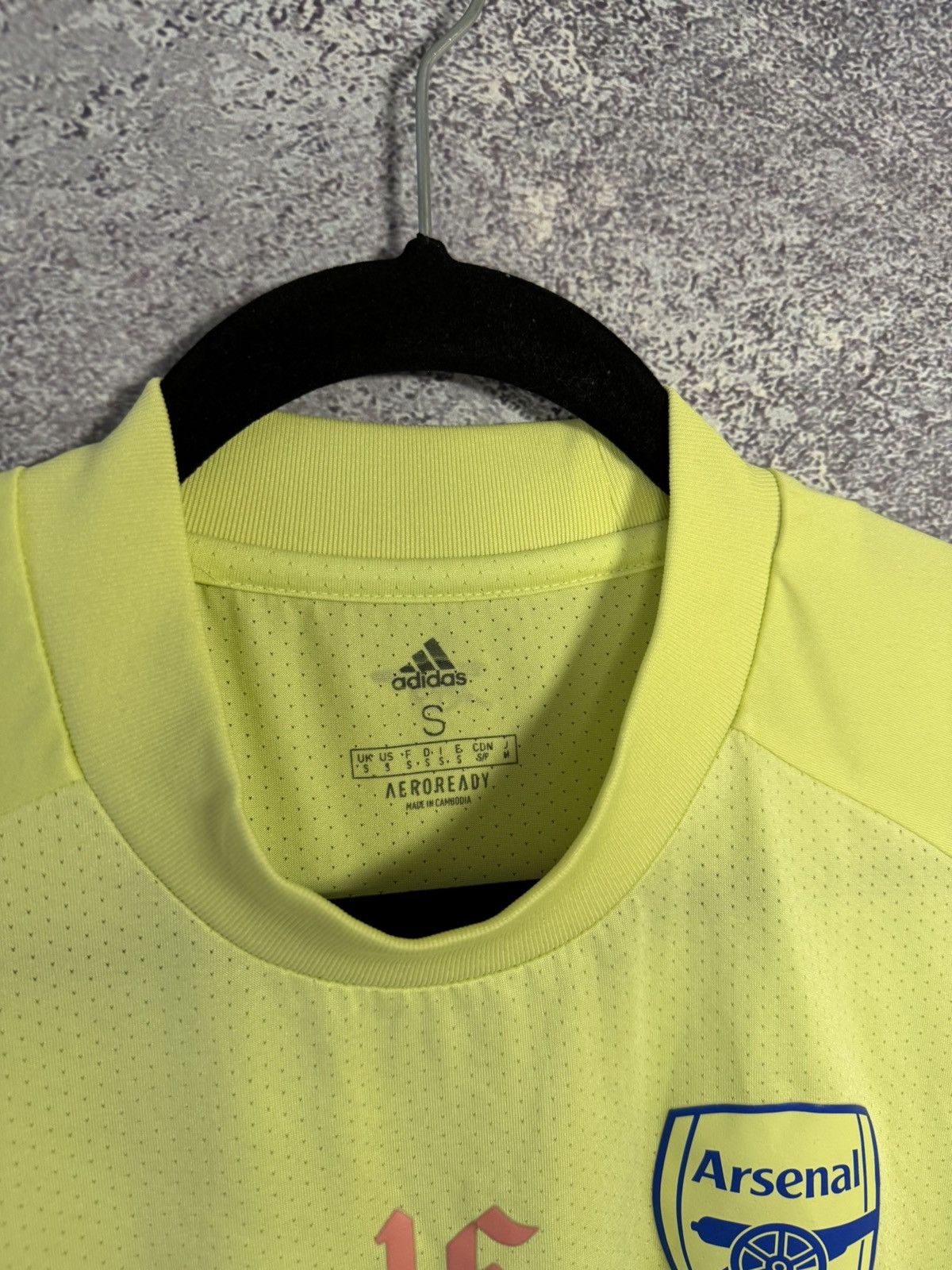 Adidas × Vintage Vintage Arsenal 2020 Adidas Pre match Jersey Blokcore S sz Size US S / EU 44-46 / 1 - 10 Thumbnail