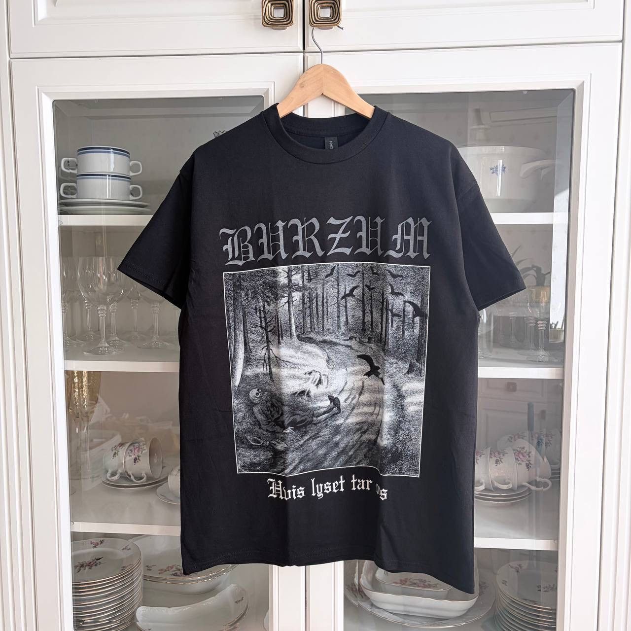 Band Tees T-shirt Burzum - Hvist lyset tar oss / Black metal Size US L / EU 52-54 / 3 - 3 Thumbnail