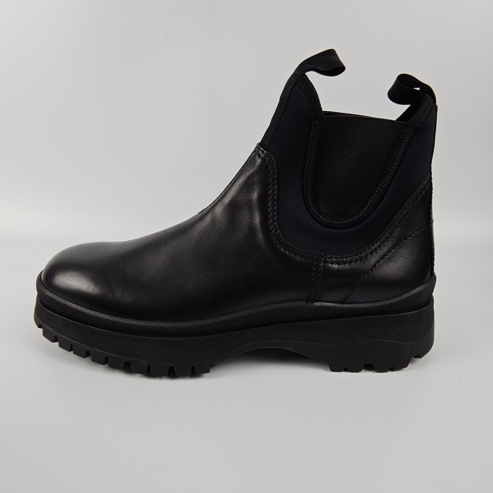 Prada PRADA Black Leather Stretch Chelsea Boots New/Authentic Size US 11 / EU 44 - 4 Thumbnail