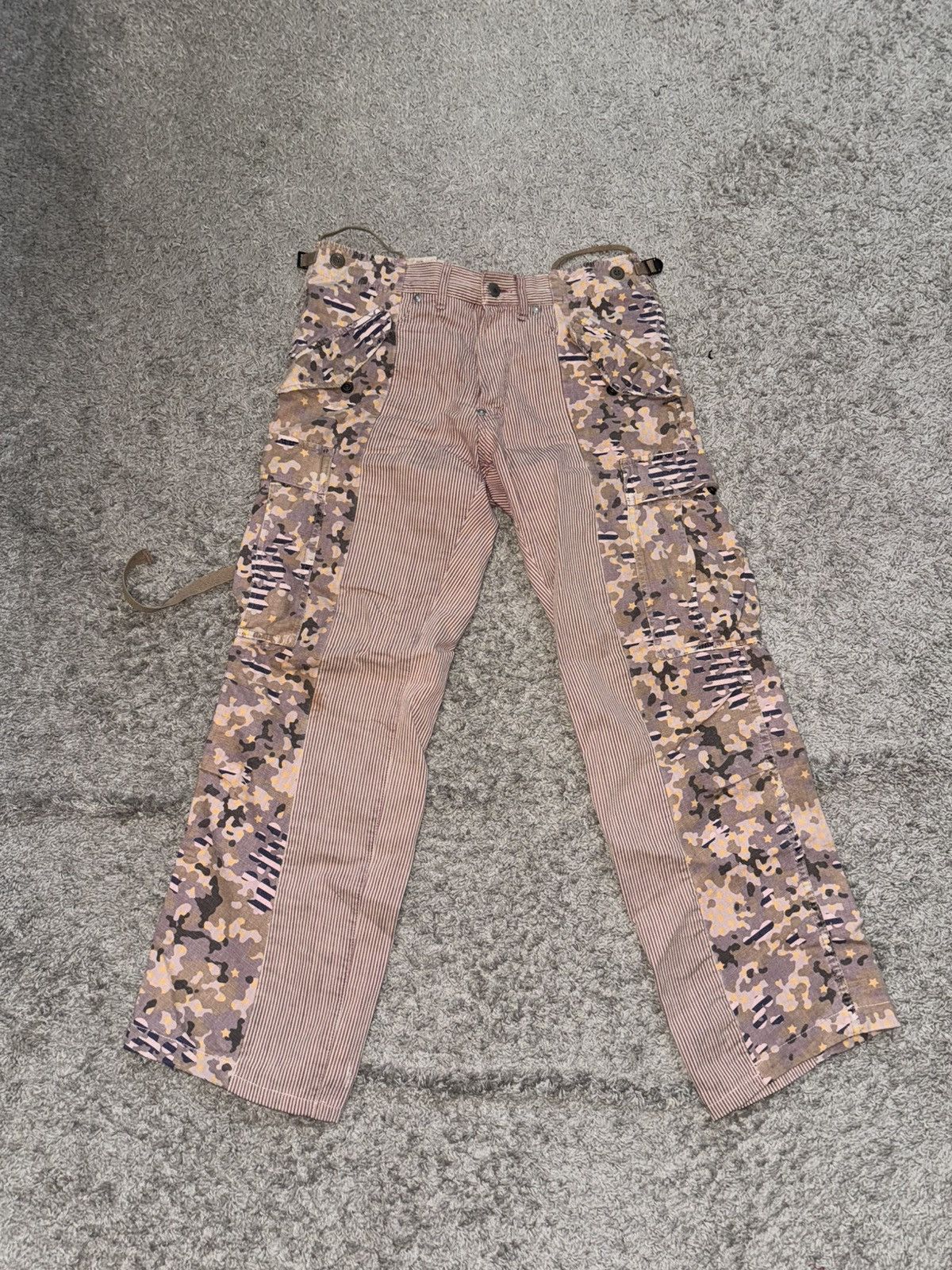 Maison MIHARA YASUHIRO Rare Miharayasuhiro cropped cargos Size US 32 / EU 48 - 1 Thumbnail