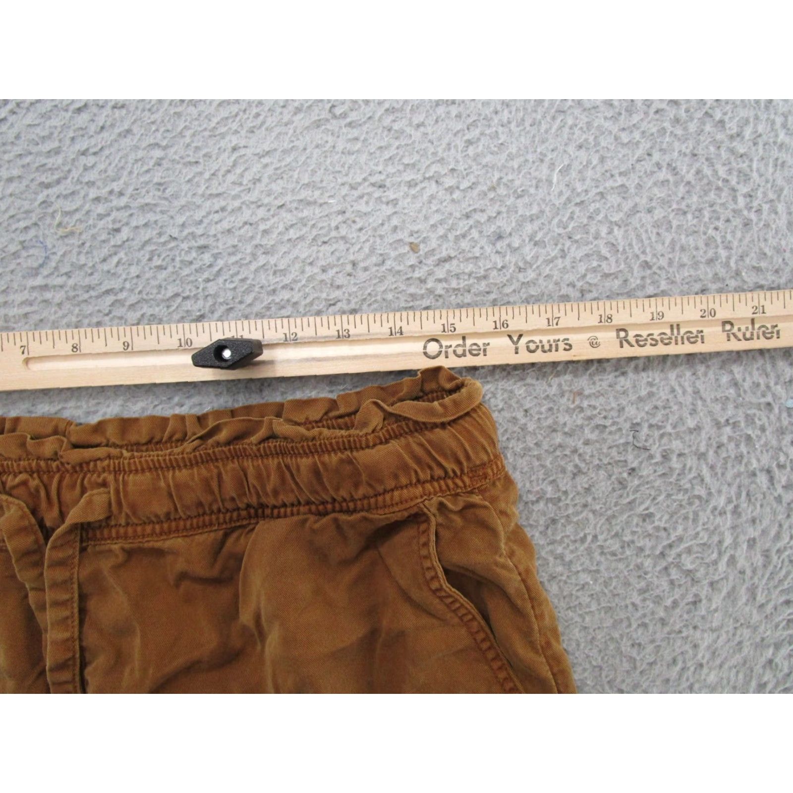 Vintage C&C California Women's Shorts Pull On Lyocell Drawstring Utility Beige Size L Size 36" / US 14 / IT 50 - 3 Thumbnail