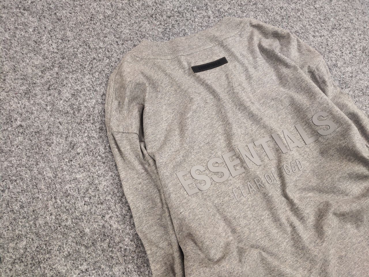 Fear of God Essential Fear Of God Authentic Classic Logo Long Sleeve Size US M / EU 48-50 / 2 - 7 Thumbnail
