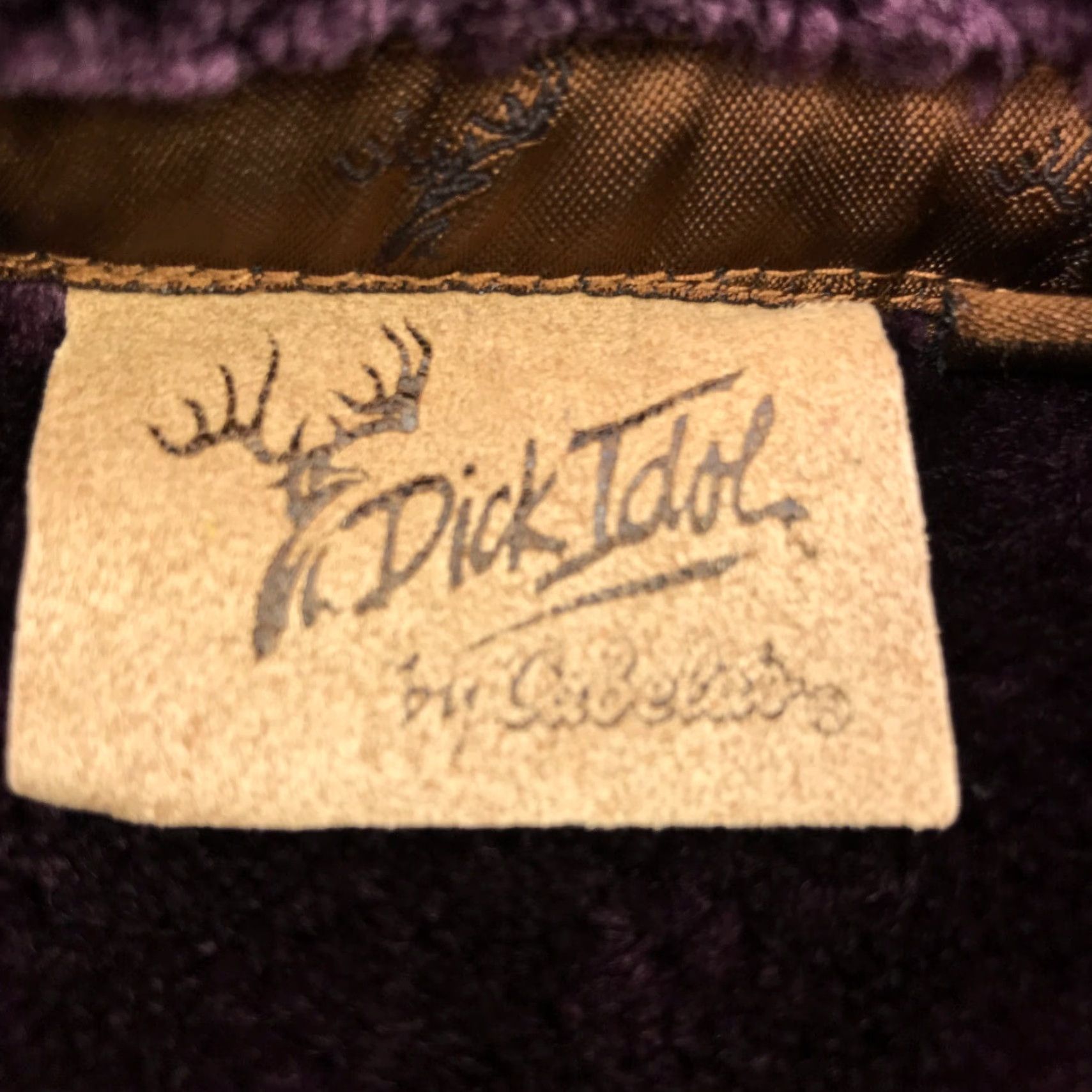 Vintage Cabela's Dick Idol Womens Jacket Medium Maroon Faux Suede Faux Fur Lining Paisley Pattern Button Up Casual Jacket Womens M Purple/Maroon Size M / US 6-8 / IT 42-44 - 7 Thumbnail