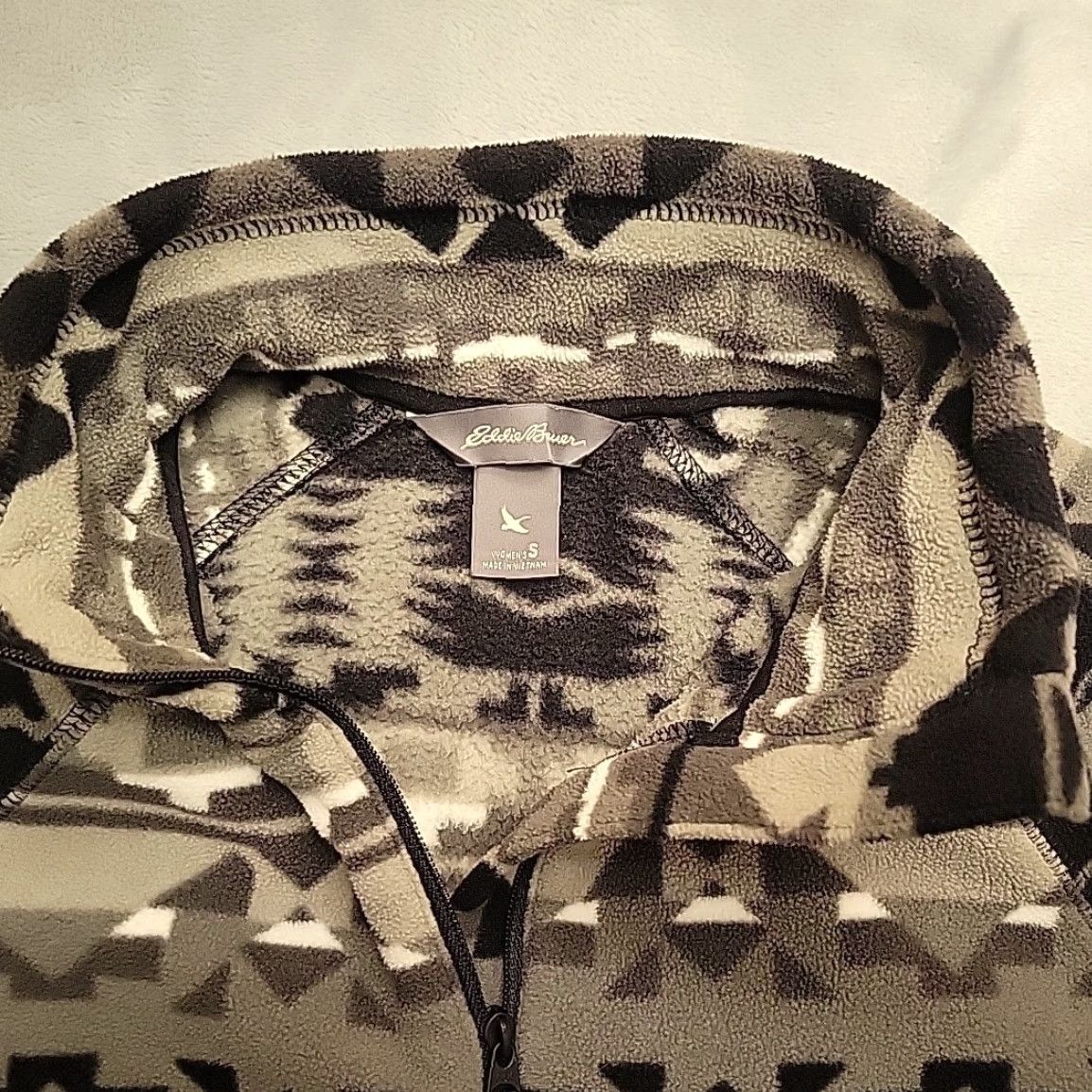 Eddie Bauer VINTAGE Eddie Bauer Sweater Womens Small Gray Aztec Geometric 1/4 Zip Fleece Outdoors Size S / US 4 / IT 40 - 3 Thumbnail