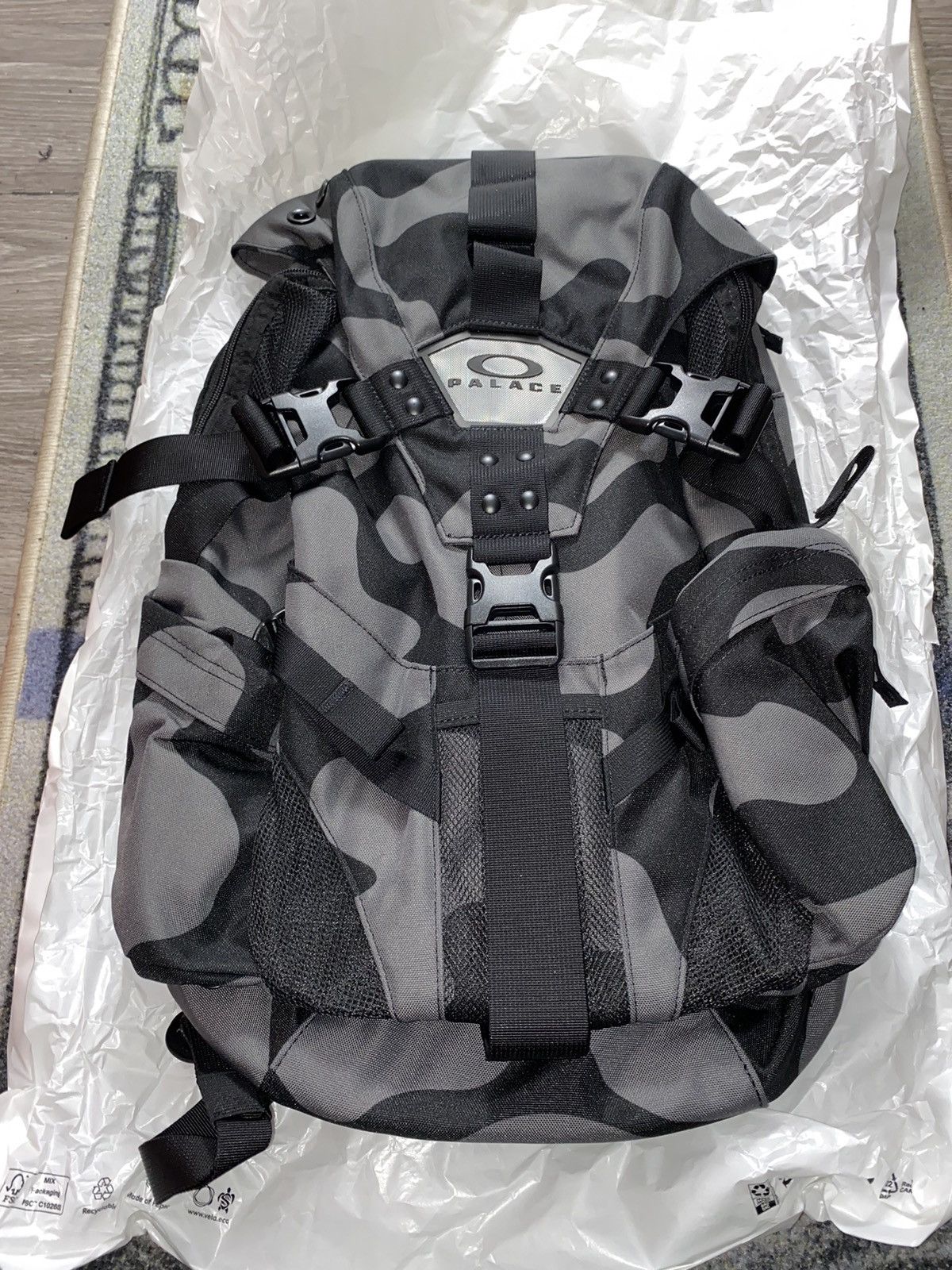 Oakley × Palace Palace x Oakley Icon Backpack Night Clouds