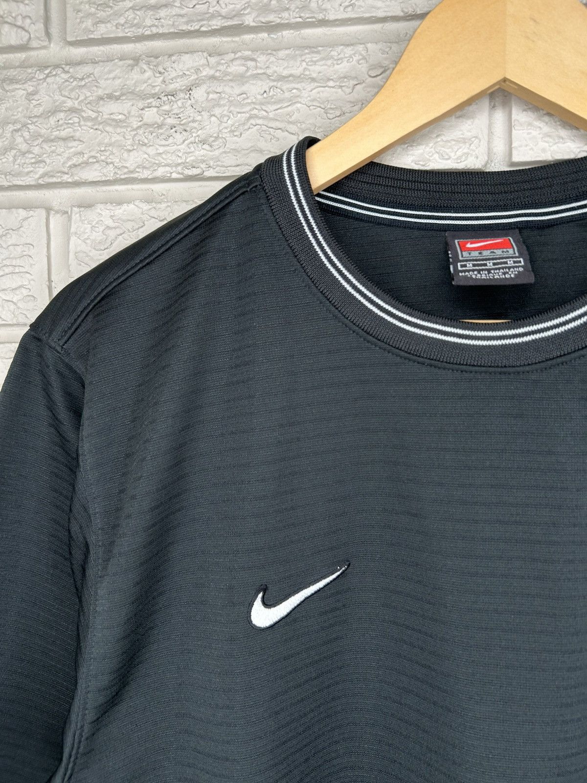 Nike Vintage Nike Swoosh Striped Soccer Jersey Size US M / EU 48-50 / 2 - 5 Thumbnail