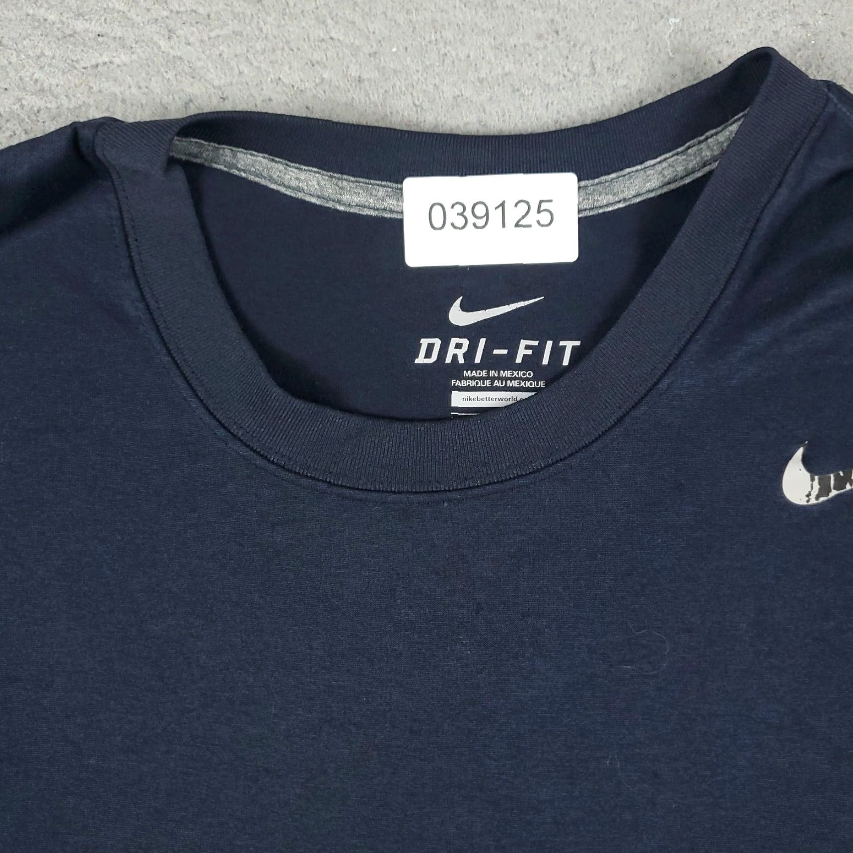 Nike Nike T Shirt Mens Large Blue Swoosh Active Work Out Short Sleeve Shirt Mens Large Blue Nike T Shirt Activewear Logo Modern Sports 90s? Size US L / EU 52-54 / 3 - 3 Thumbnail