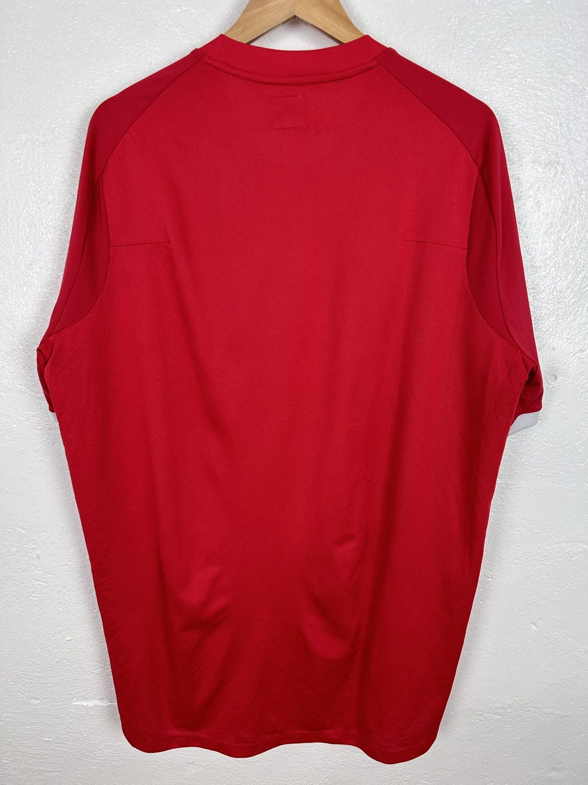 Umbro Umbro x England 2010 Away Kit Soccer Jersey In Red Size US L / EU 52-54 / 3 - 5 Thumbnail