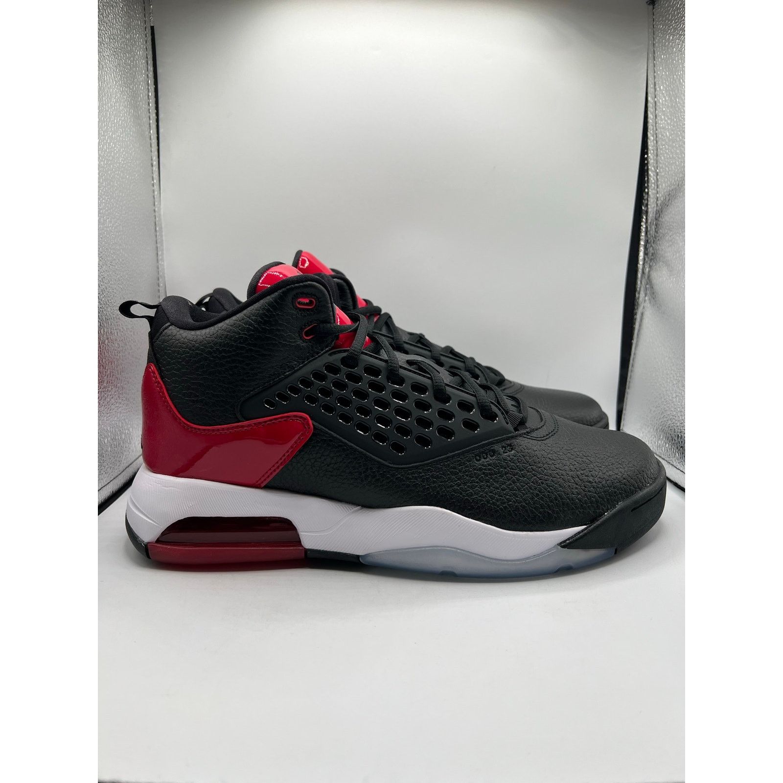 Jordan Brand Air Jordan Maxin 200 “Black Gym Red” size 9 men’s Size US 9 / EU 42 - 3 Thumbnail
