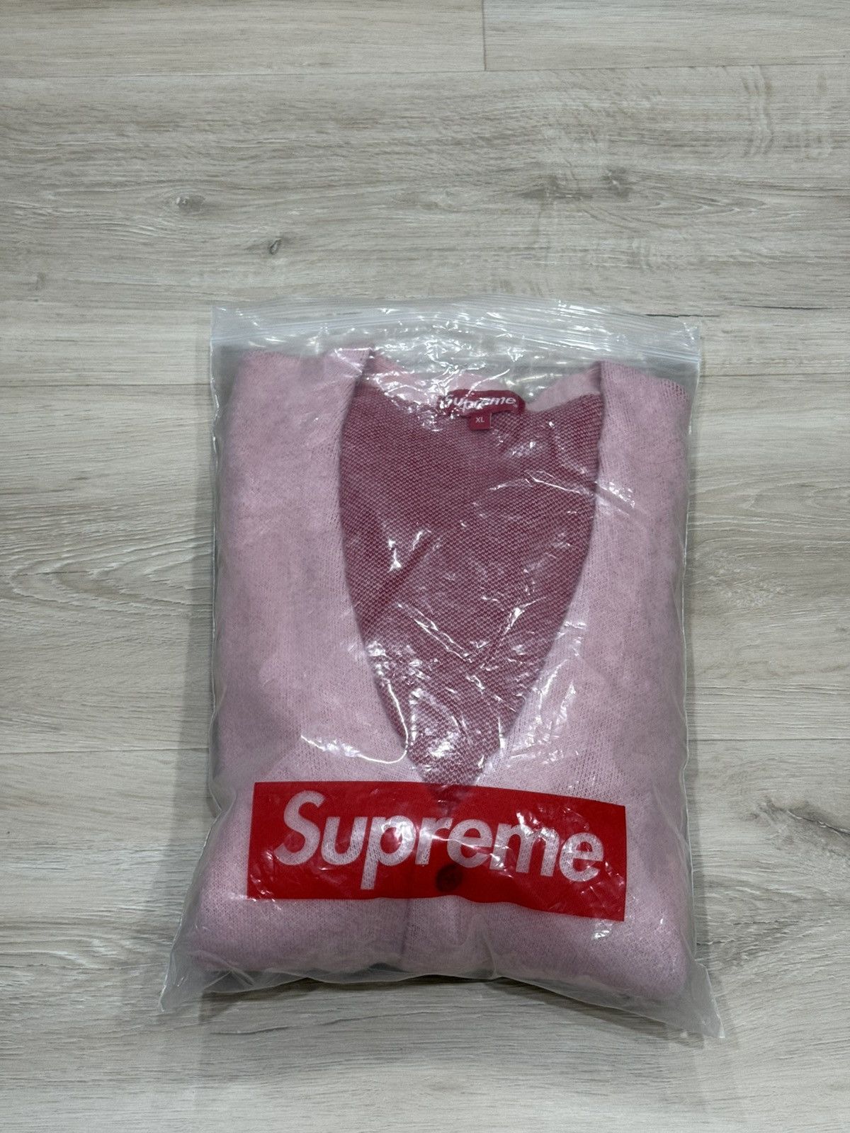 Supreme Supreme Brushed Checkered Cardigan Size US XL / EU 56 / 4 - 13 Thumbnail
