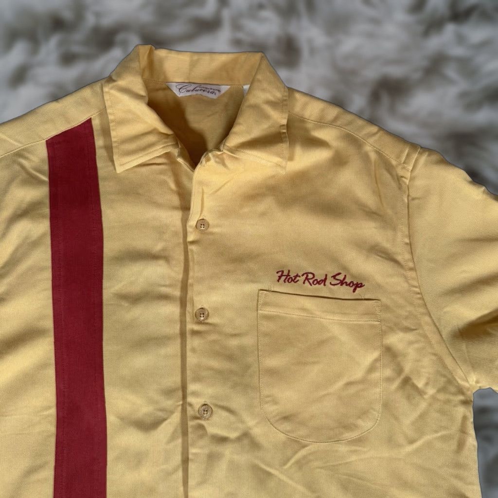 Cubavera VINTAGE Cubavera Shirt Mens S Collared Short Sleeve Button-Up Gold 1970s Cars Rockabilly 90s? no, but include theme. Size US S / EU 44-46 / 1 - 1 Thumbnail