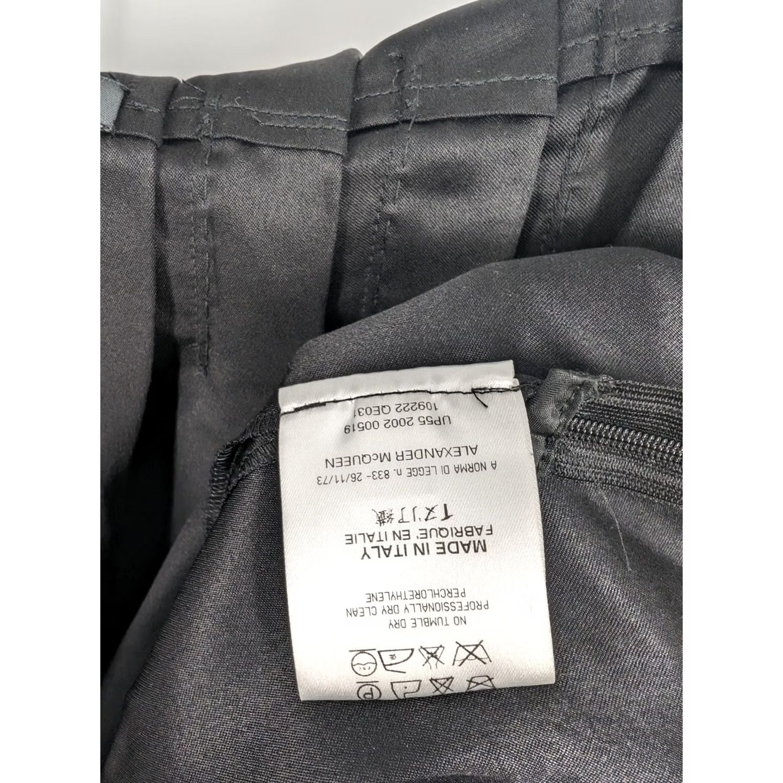 Alexander McQueen VINTAGE Alexander McQueen Skirt Women 44 Black Silk Satin Pleated Belted Knee Length Italy Size 30" / US 8 / IT 44 - 6 Thumbnail