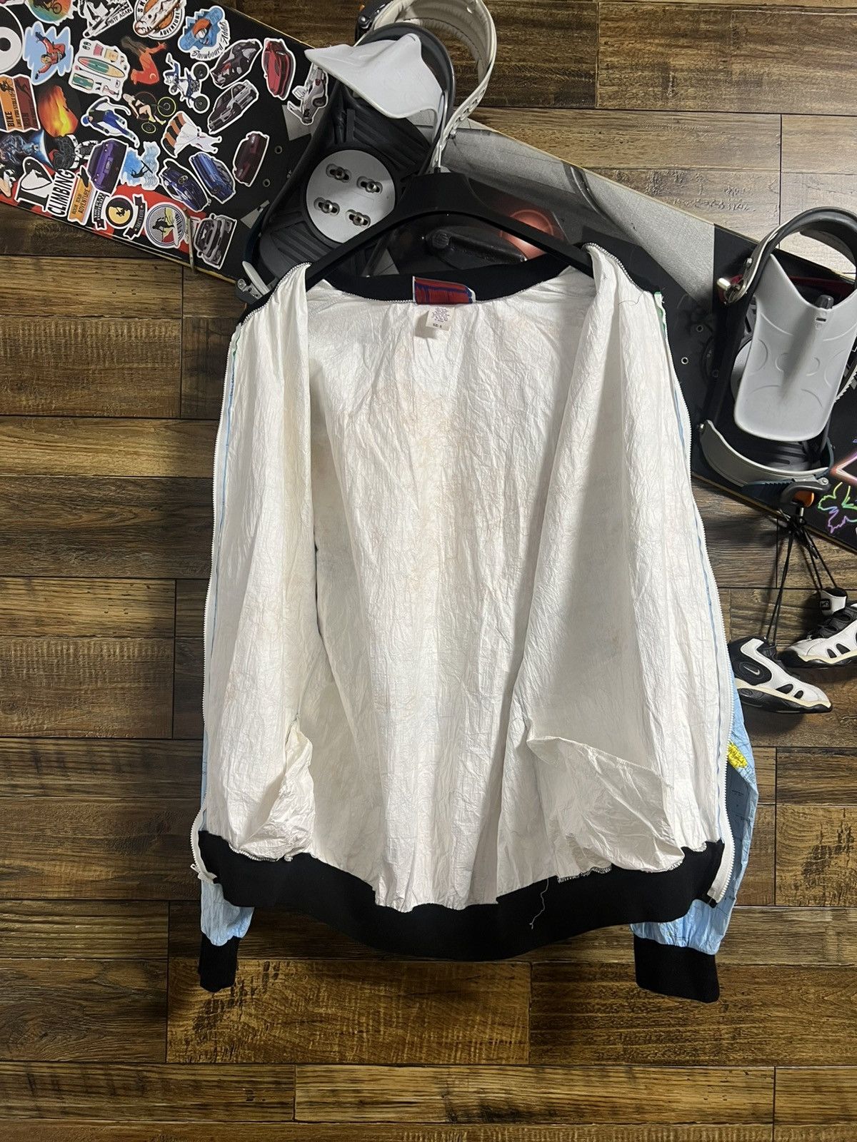 Vintage TY BREAKERS Vintage Wearin’ The World Tyvek Map 90s Jacket Size US L / EU 52-54 / 3 - 18 Thumbnail