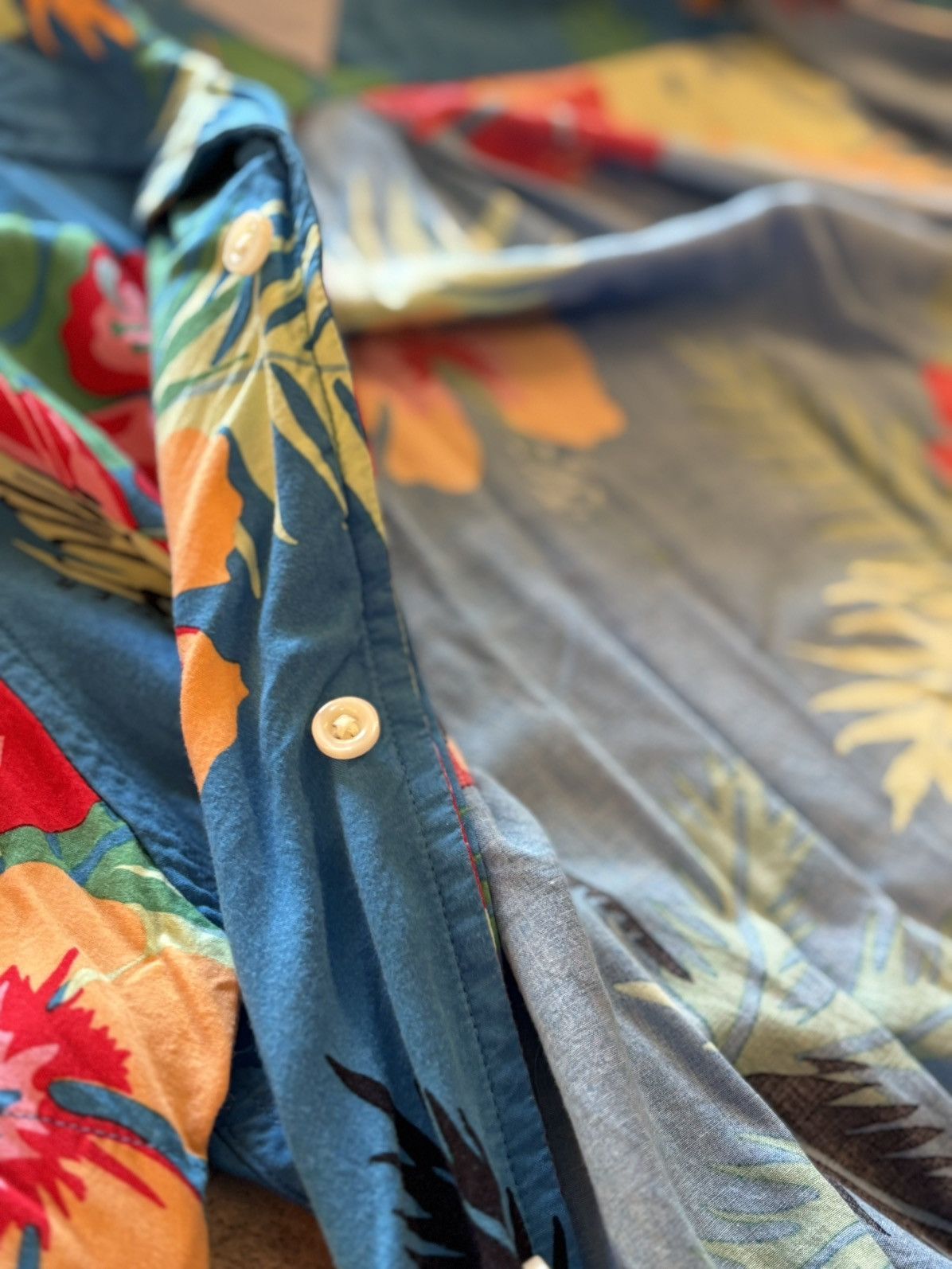 Tommy Hilfiger Tommy Hilfiger Short Sleeve Button-Up Hawaiian Shirt Size US M / EU 48-50 / 2 - 4 Thumbnail