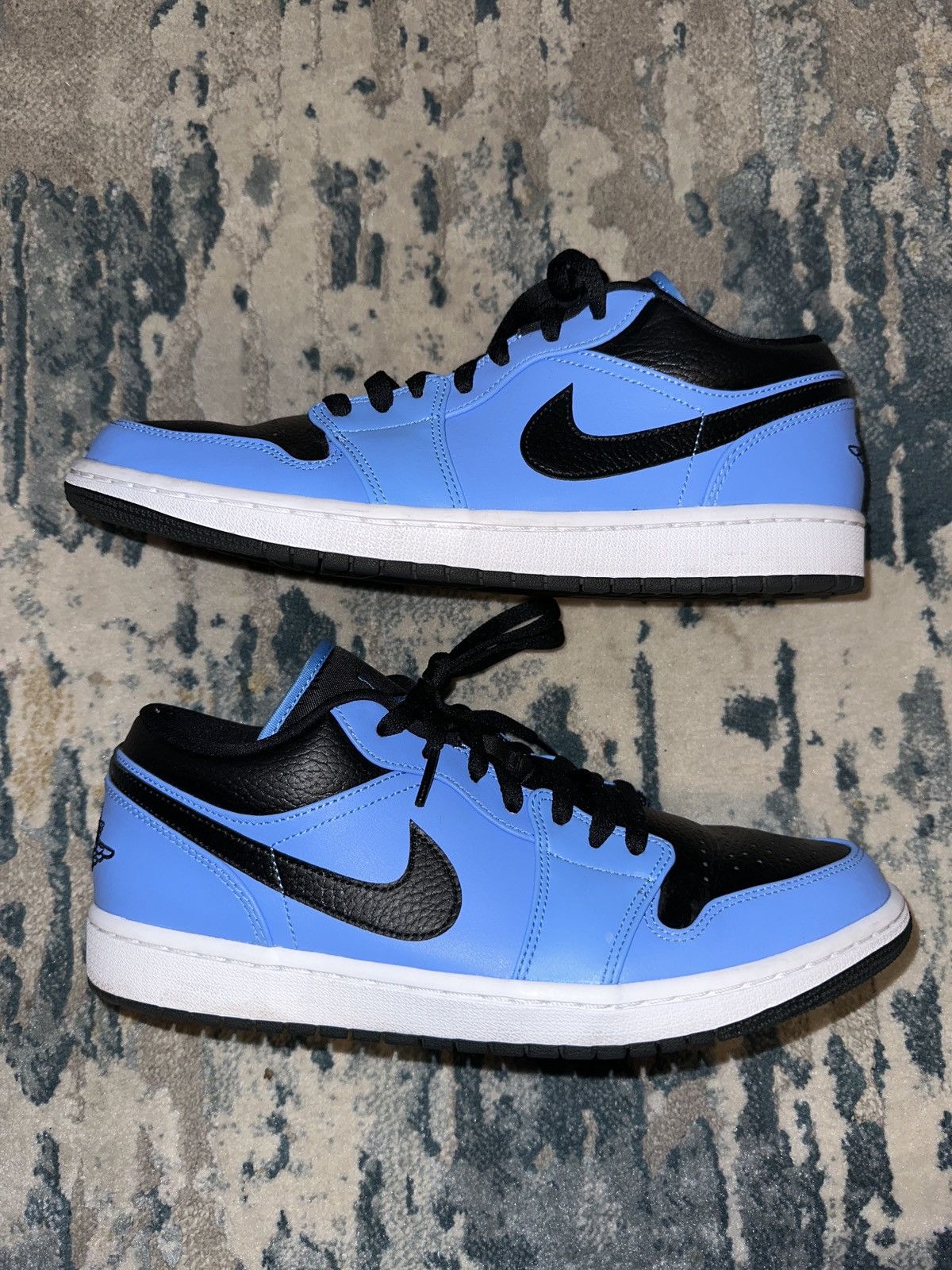 Nike Jordan 1 Low Size US 10.5 / EU 43-44 - 2 Thumbnail