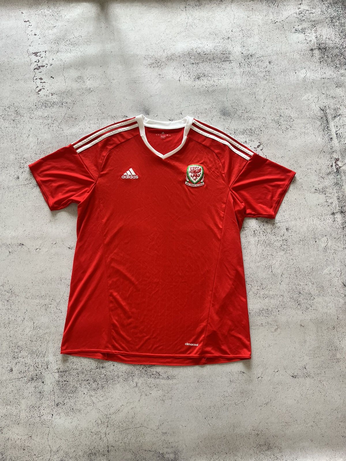 Adidas WALES 2017 2018 HOME FOOTBALL SHIRT SOCCER JERSEY ADIDAS,XL Size US XL / EU 56 / 4 - 1 Thumbnail