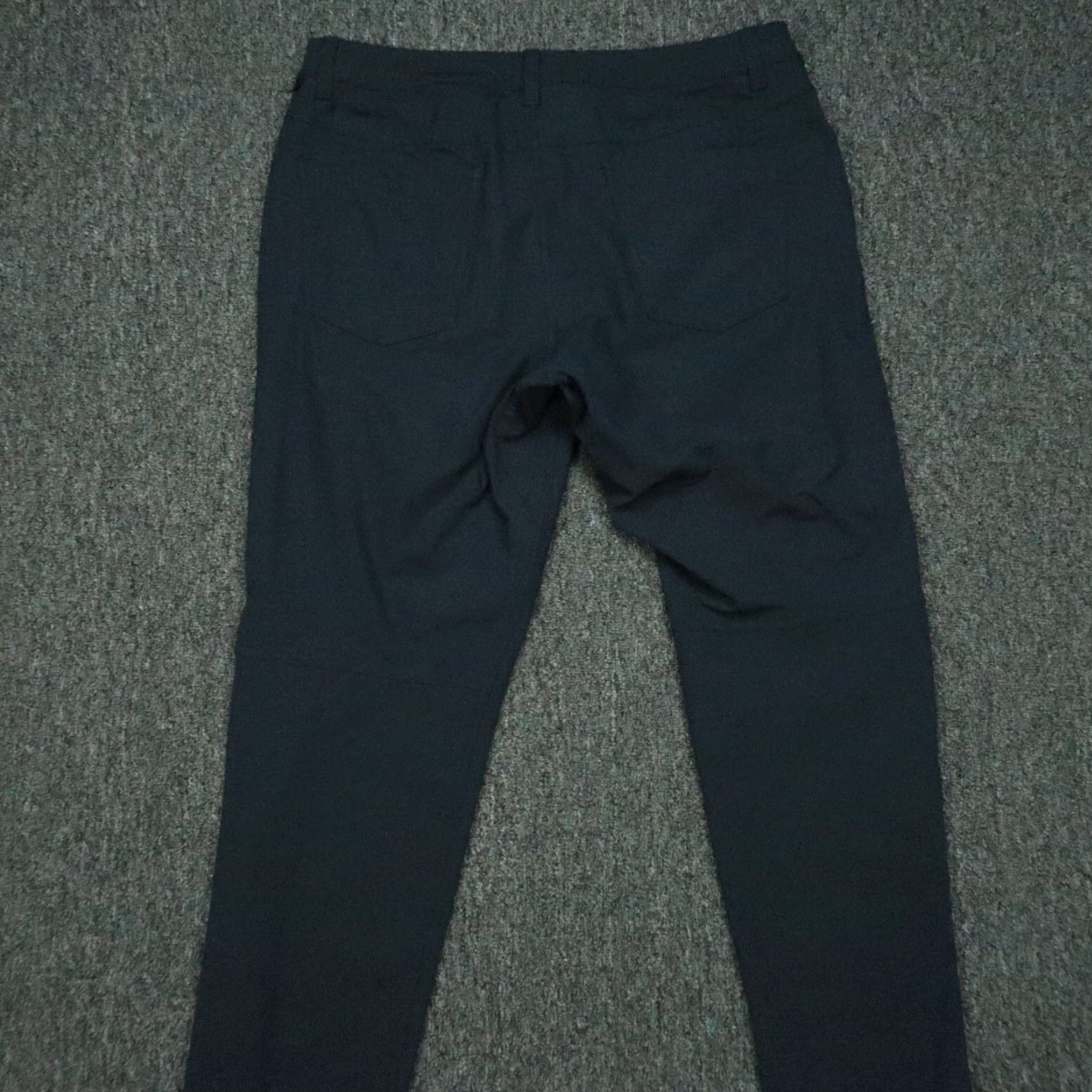 Lululemon Lululemon Pants Men 34x31 Blue ABC Classic Fit Zip Pocket Chino Warpstreme Size US 34 / EU 50 - 4 Thumbnail