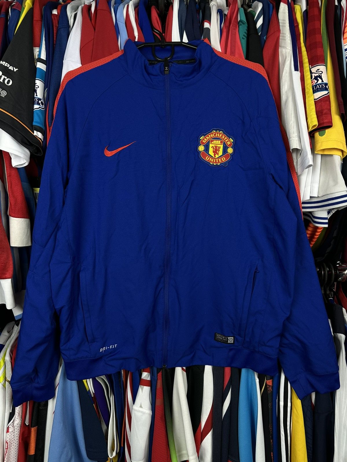 Nike Vintage Manchester United Training Jacket Nike 610480-417 Size US L / EU 52-54 / 3 - 1 Thumbnail