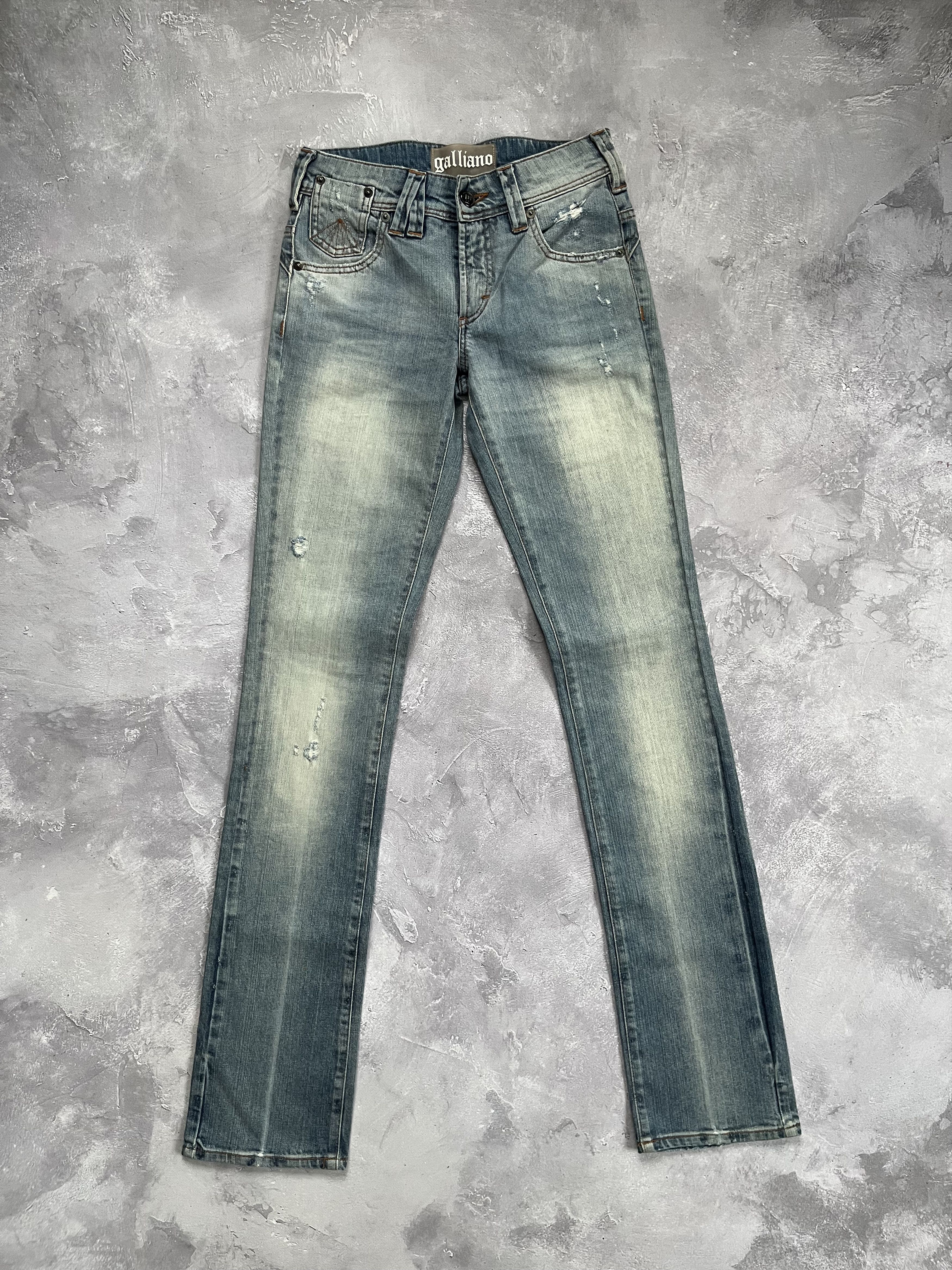 John Galliano John Galliano Buckle Back Jeans Y2K Bootcut Light Wash Size 24" / US 00 / IT 34 - 2 Thumbnail