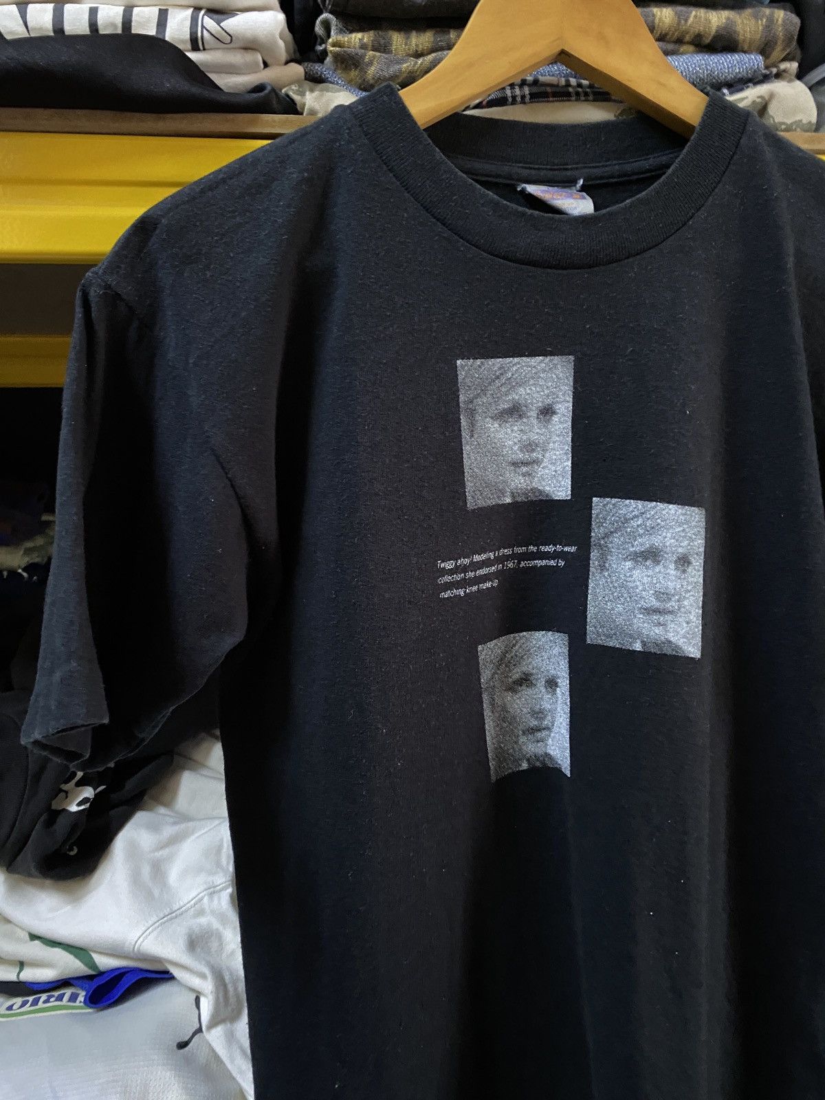 Vintage Vtg 90s Twiggy British cultural icon photofolio Photographer Size US S / EU 44-46 / 1 - 4 Thumbnail