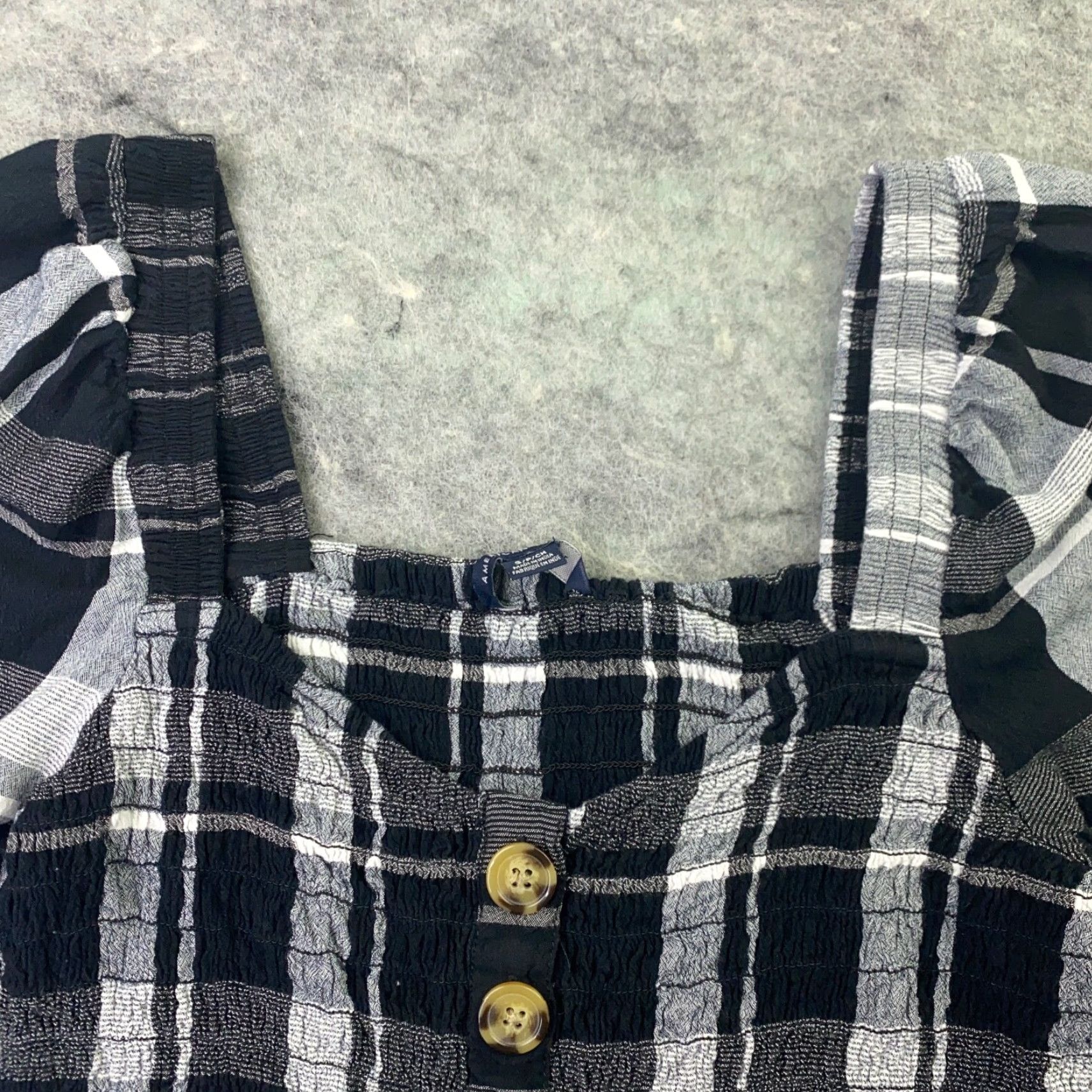 American Eagle Outfitters American Eagle Womens Shirt Small Black Plaid Cropped Balloon Sleeve Viscose Size S / US 4 / IT 40 - 6 Thumbnail