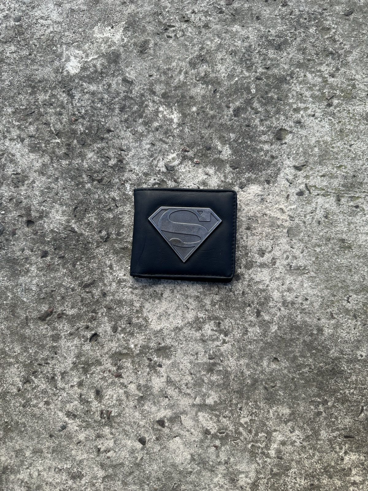 DC Comics Y2K Superman Logo Wallets DC Streetwear Rare Style Casual Size ONE SIZE - 1 Thumbnail