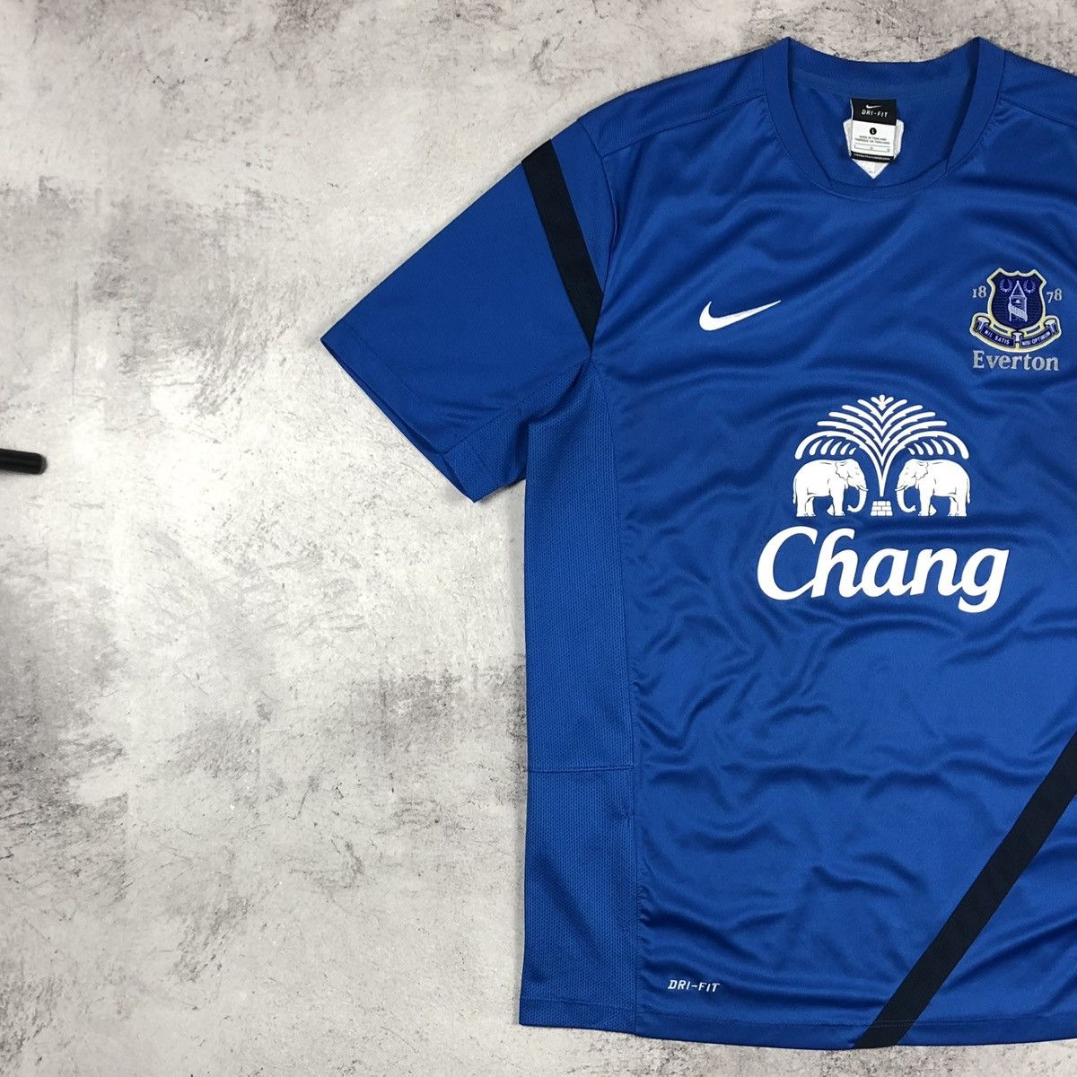 Nike Everton 2012-2013 Nike Training Jersey Size US L / EU 52-54 / 3 - 5 Thumbnail