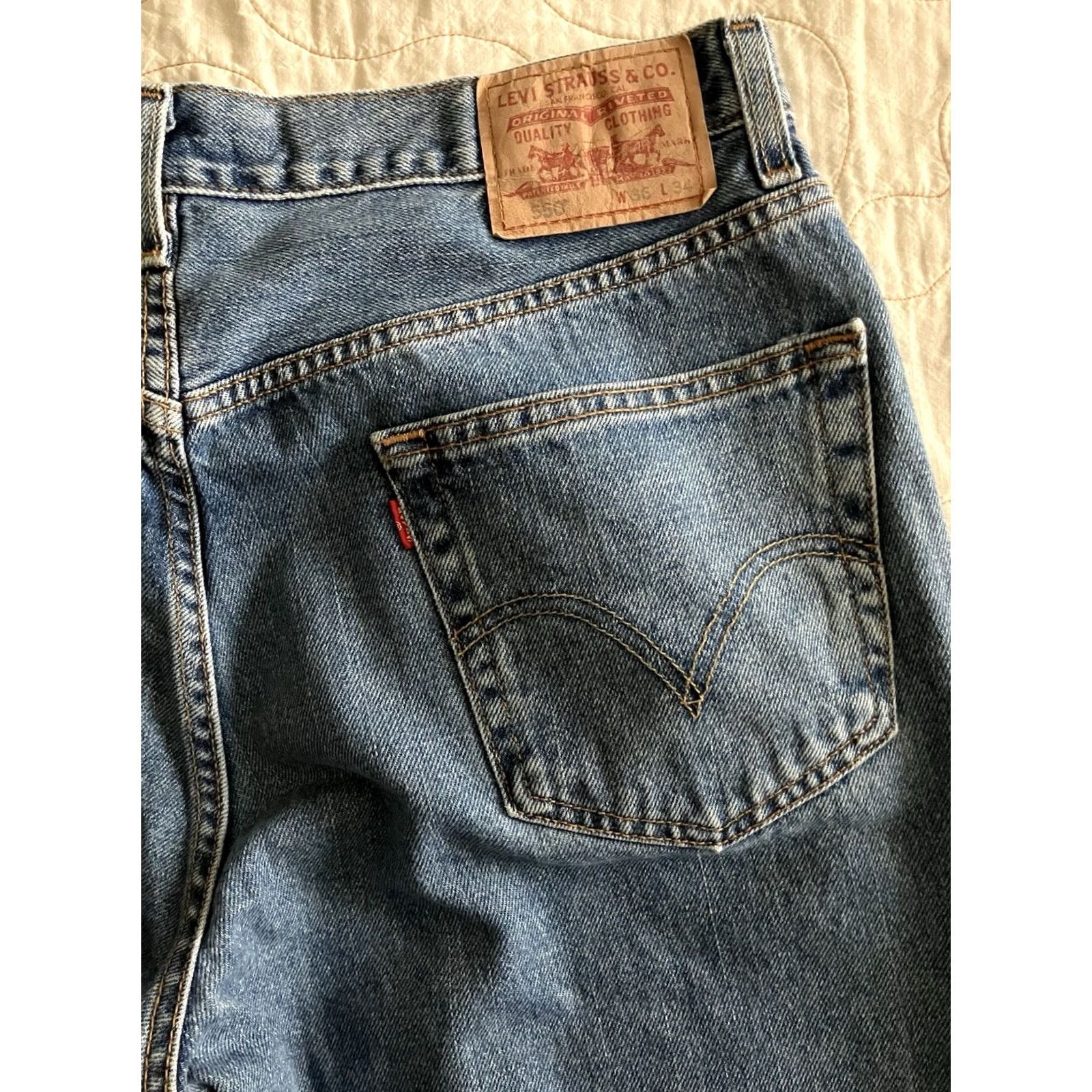 Levi's Levi’s 550 Jeans Men’s 36x34 Blue Denim Relaxed Fit 36x34 Zip Pockets Straight Y2K 2000s Mens Regular Jeans Size US 36 / EU 52 - 2 Thumbnail