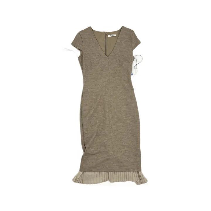 Max Mara Maxmara Stylish Plain Casual Dress 0079 Size M / US 6-8 / IT 42-44 - 1 Thumbnail