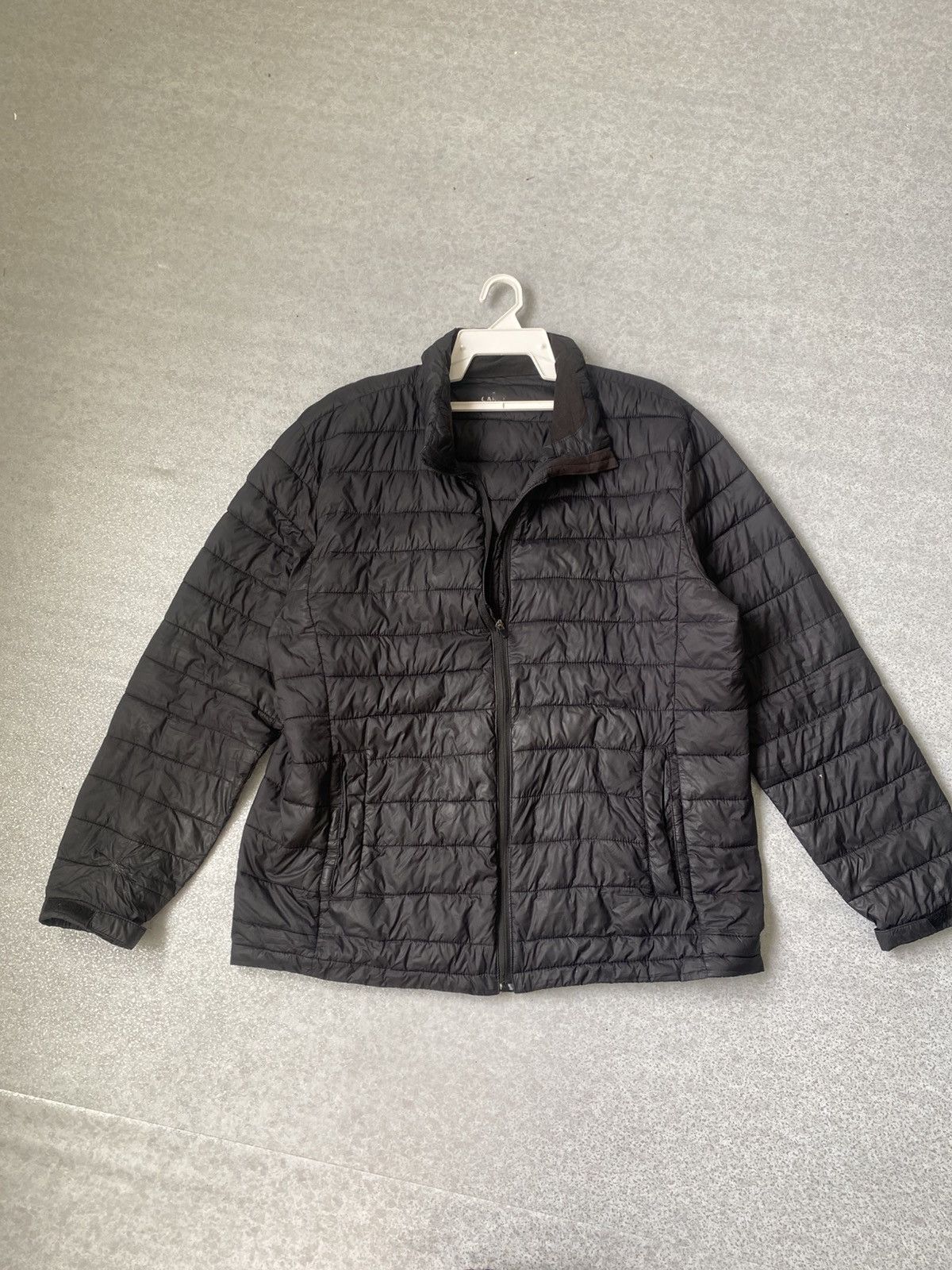 Vintage Black Quilted Puffer Jacket – Lightweight & Warm